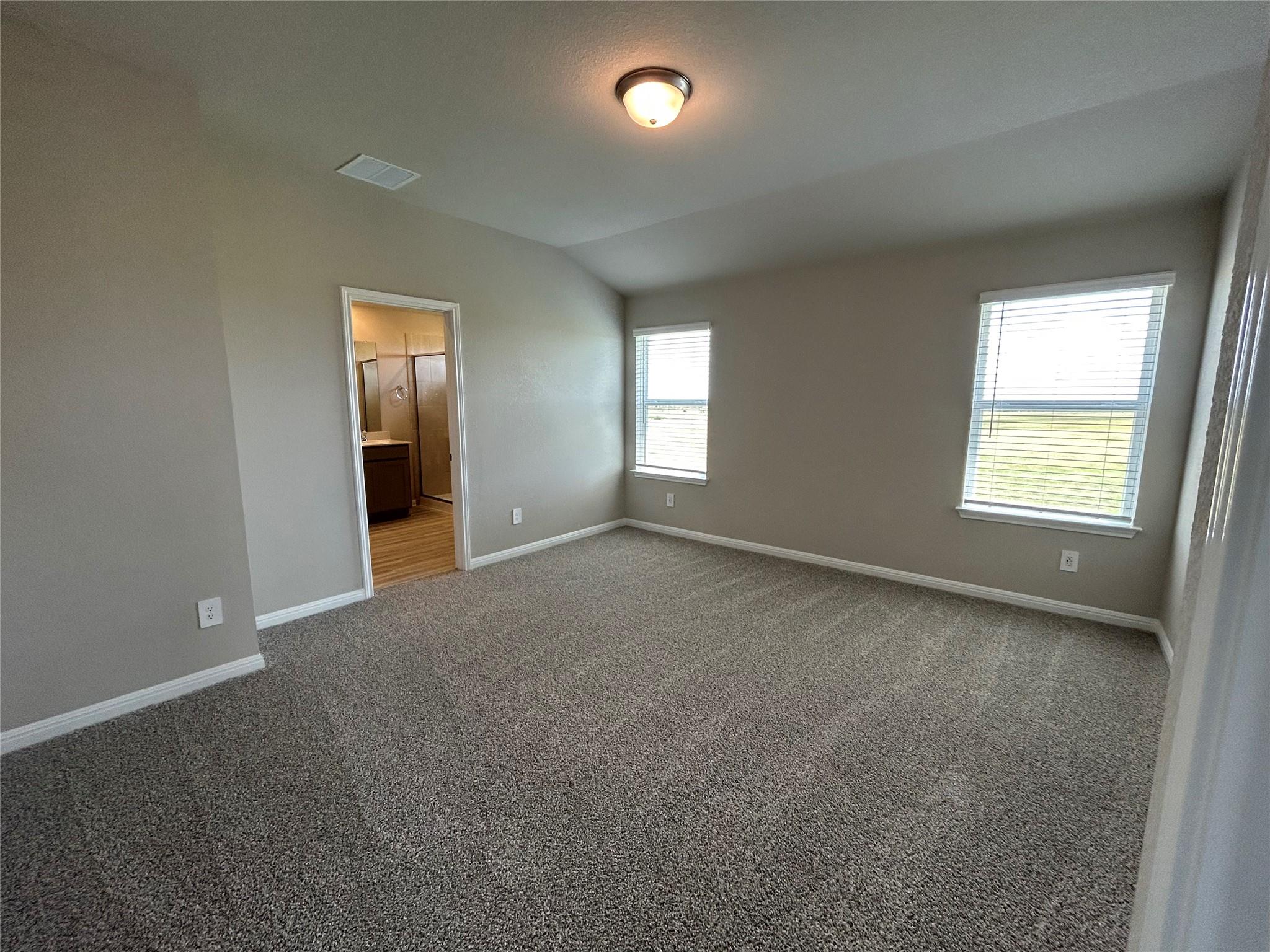 152 Honey Bee Rd, Jarrell, TX 76537