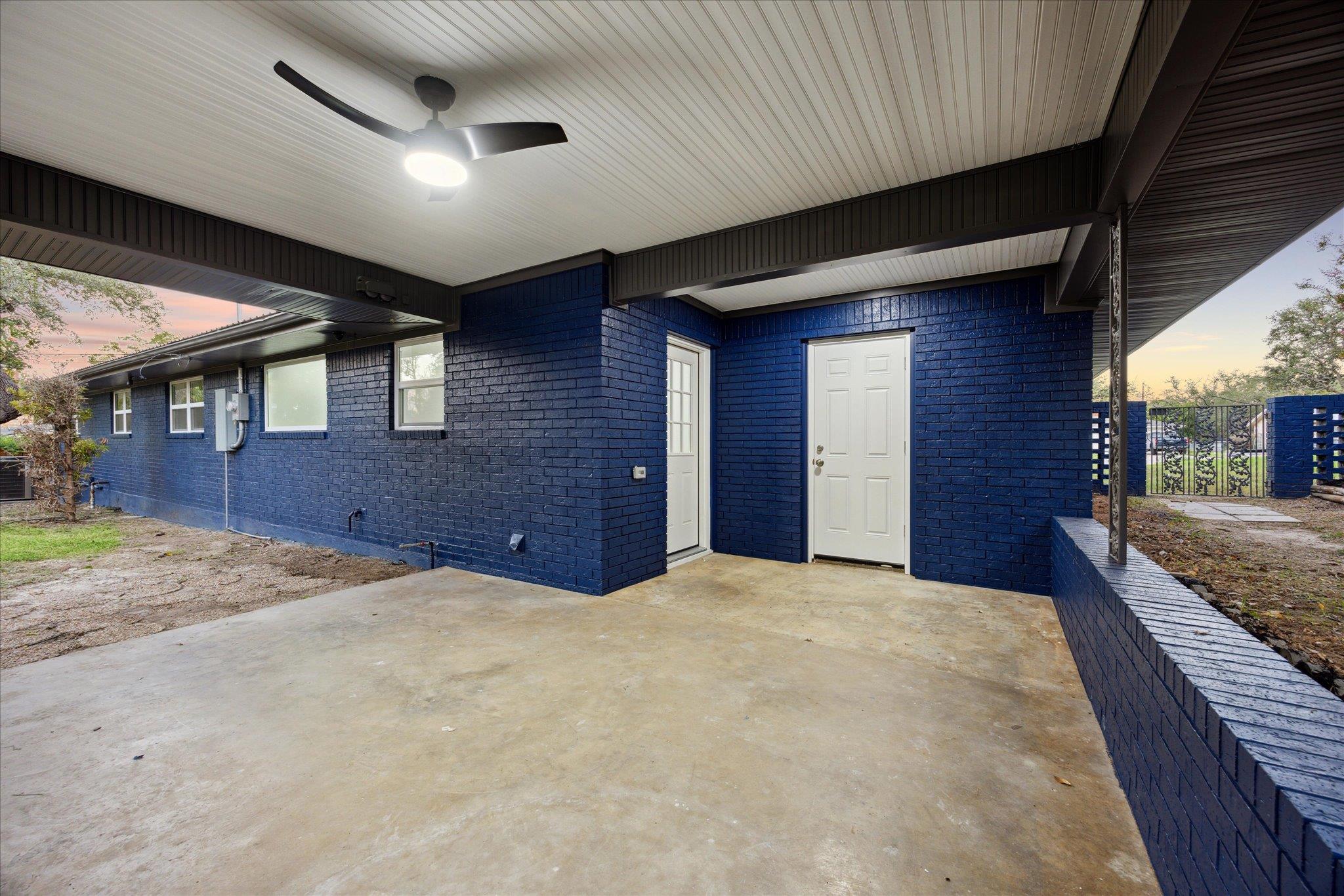 1305 W 1st St, Lampasas, TX 76550