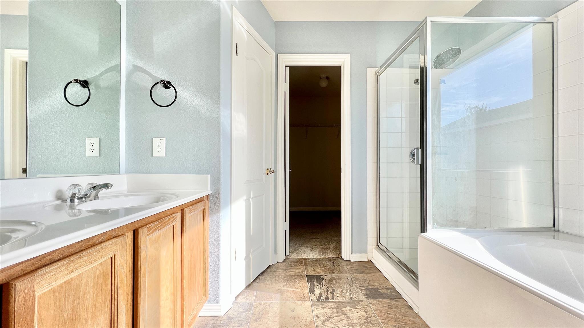 1102 Middle Brook Dr, Leander, TX 78641
