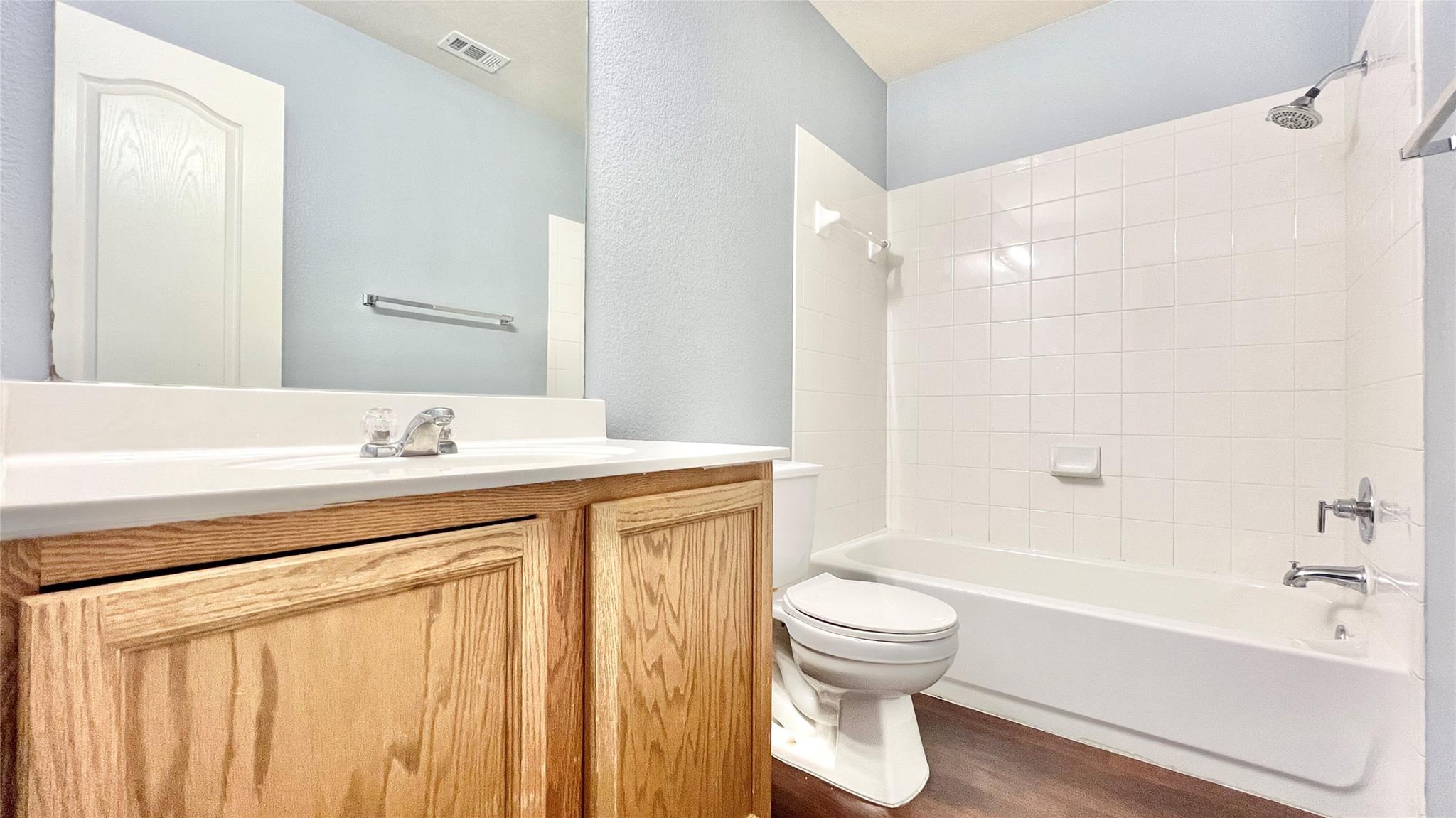 1102 Middle Brook Dr, Leander, TX 78641