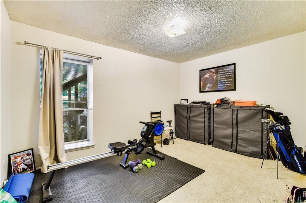 6919 Ten Oaks Cir, Austin, TX 78744