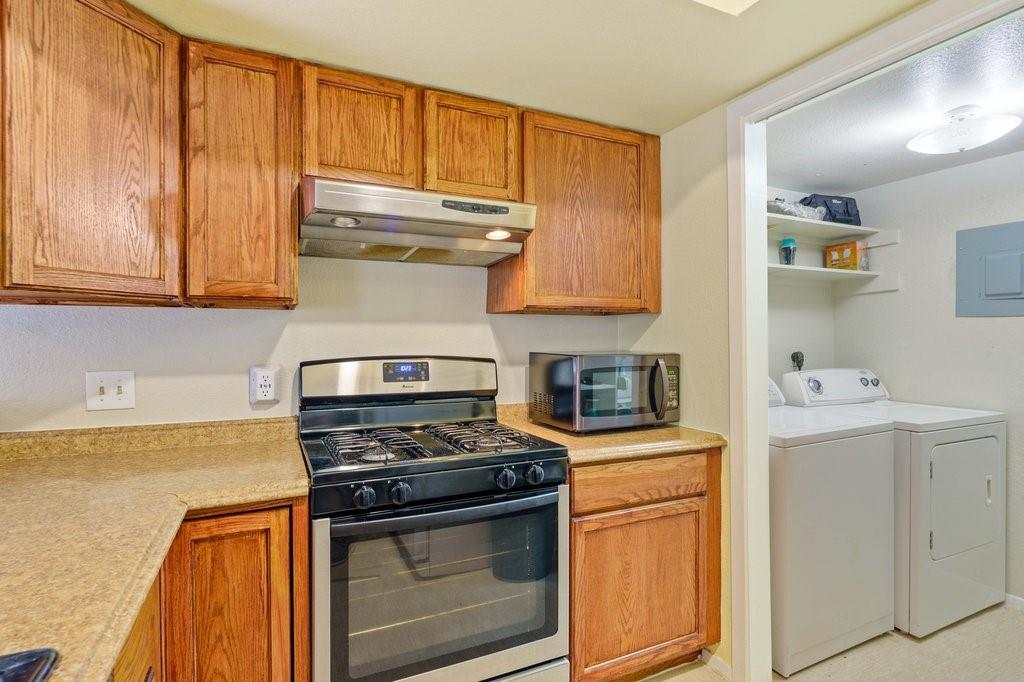 6919 Ten Oaks Cir, Austin, TX 78744