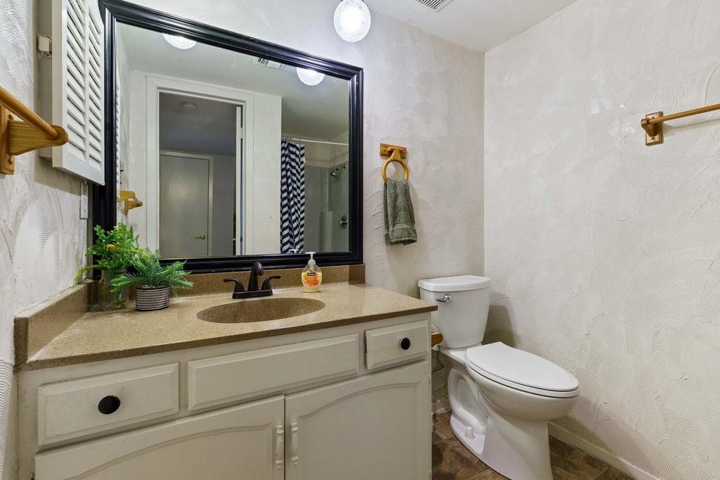6919 Ten Oaks Cir, Austin, TX 78744