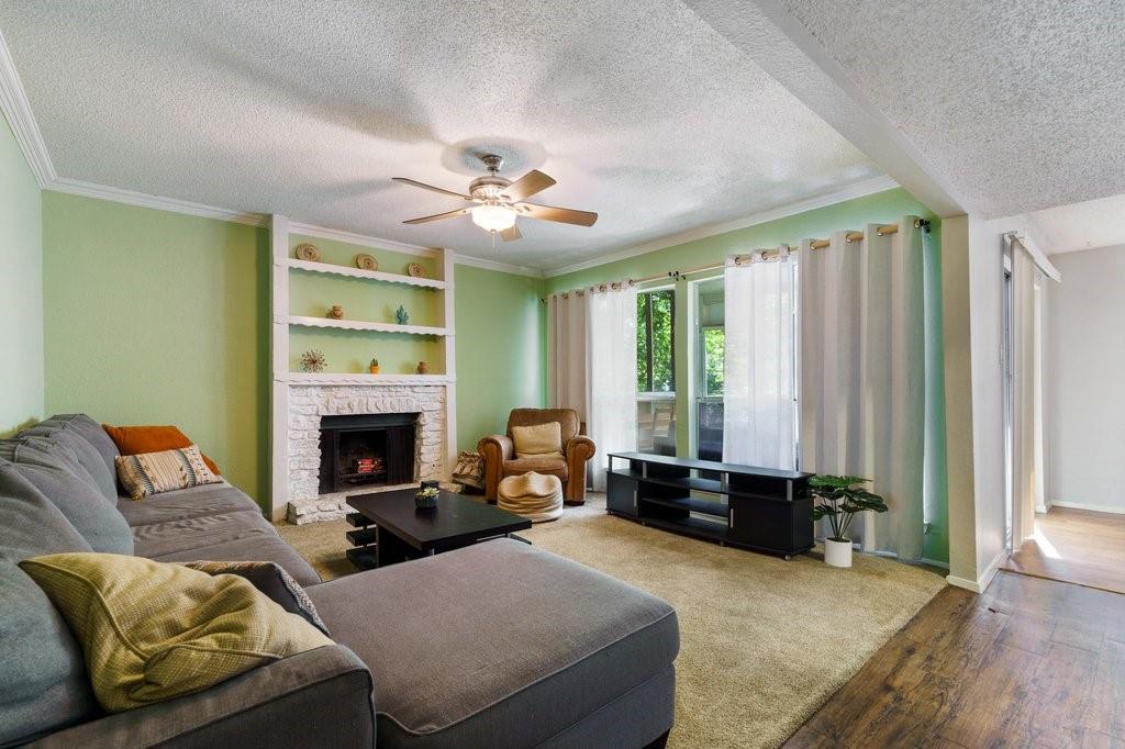 6919 Ten Oaks Cir, Austin, TX 78744
