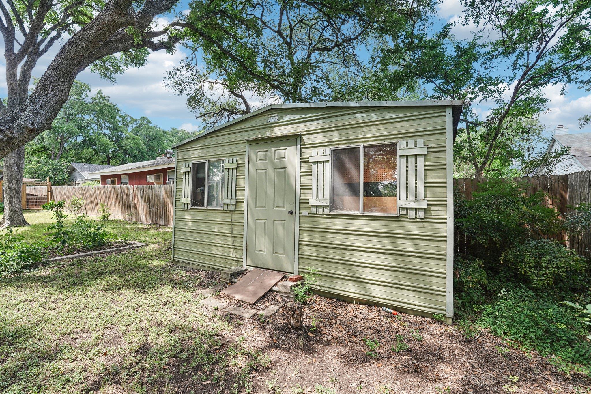 9503 Castlewood Dr, Austin, TX 78748