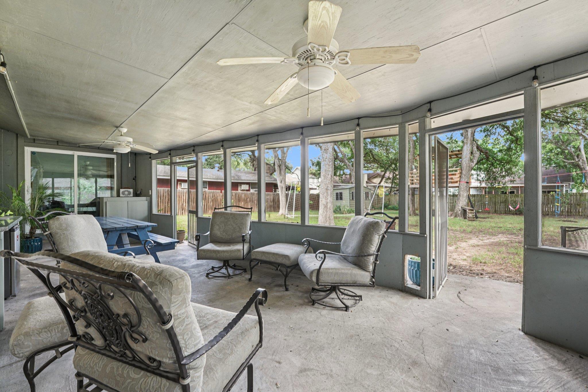 9503 Castlewood Dr, Austin, TX 78748