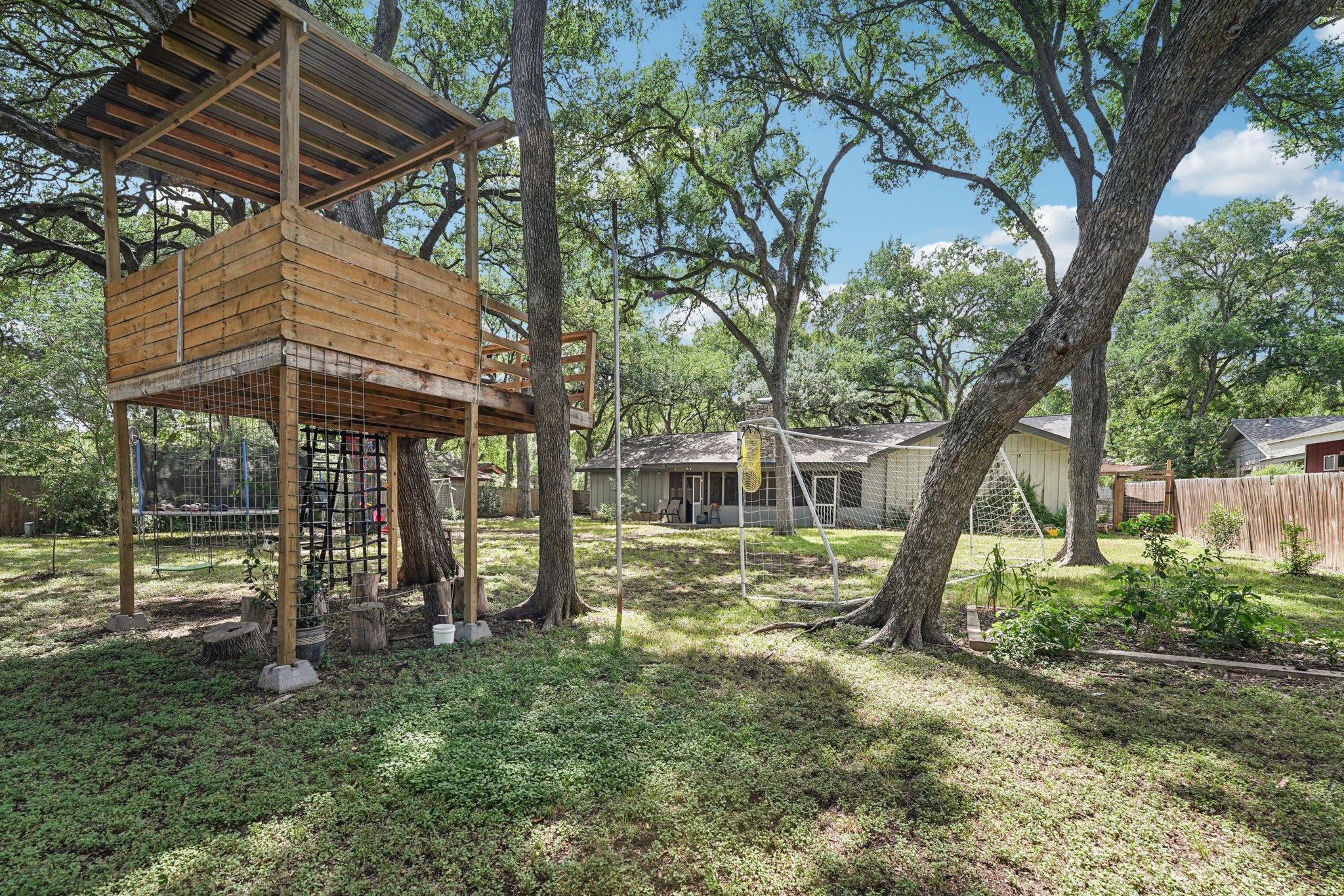 9503 Castlewood Dr, Austin, TX 78748