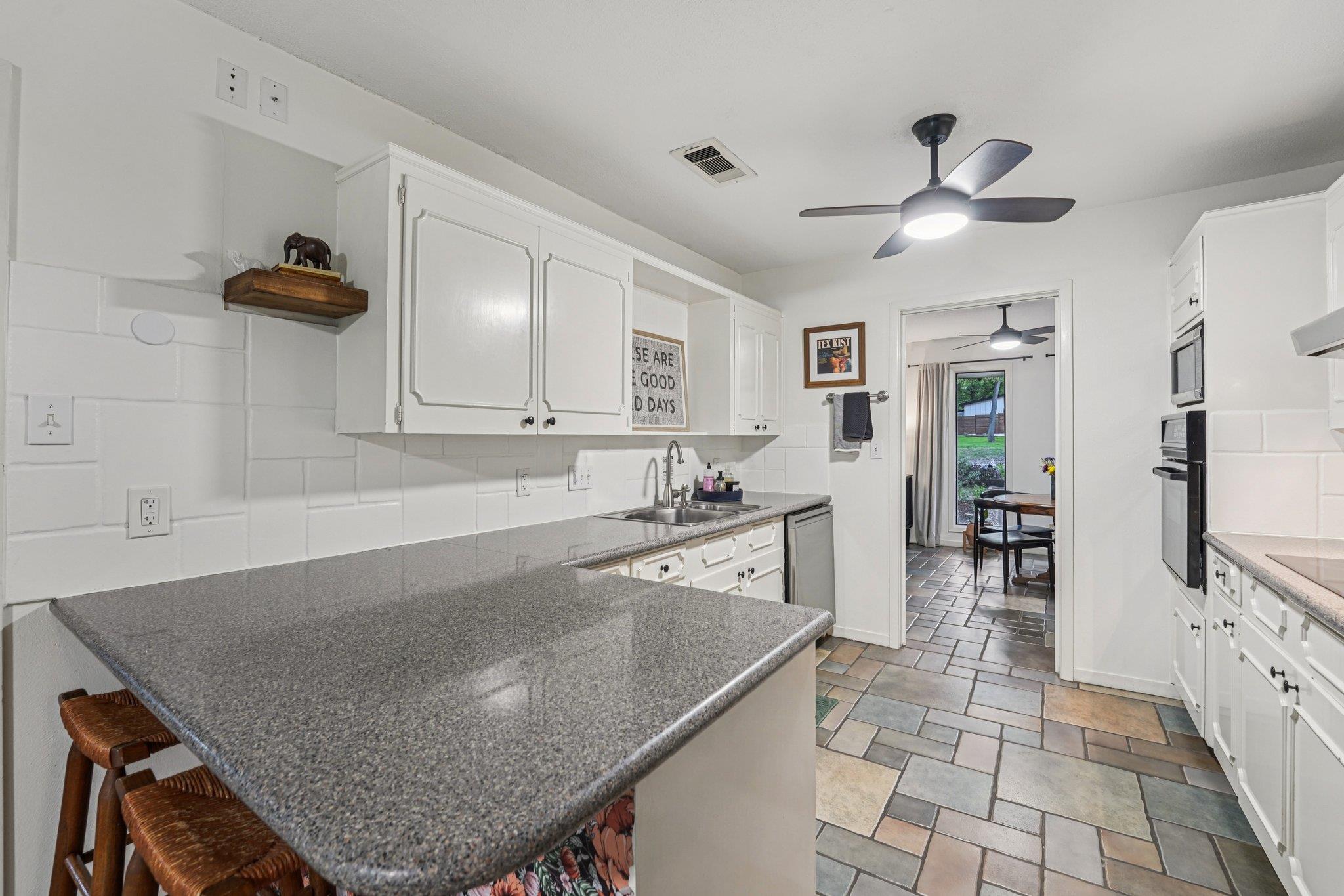 9503 Castlewood Dr, Austin, TX 78748