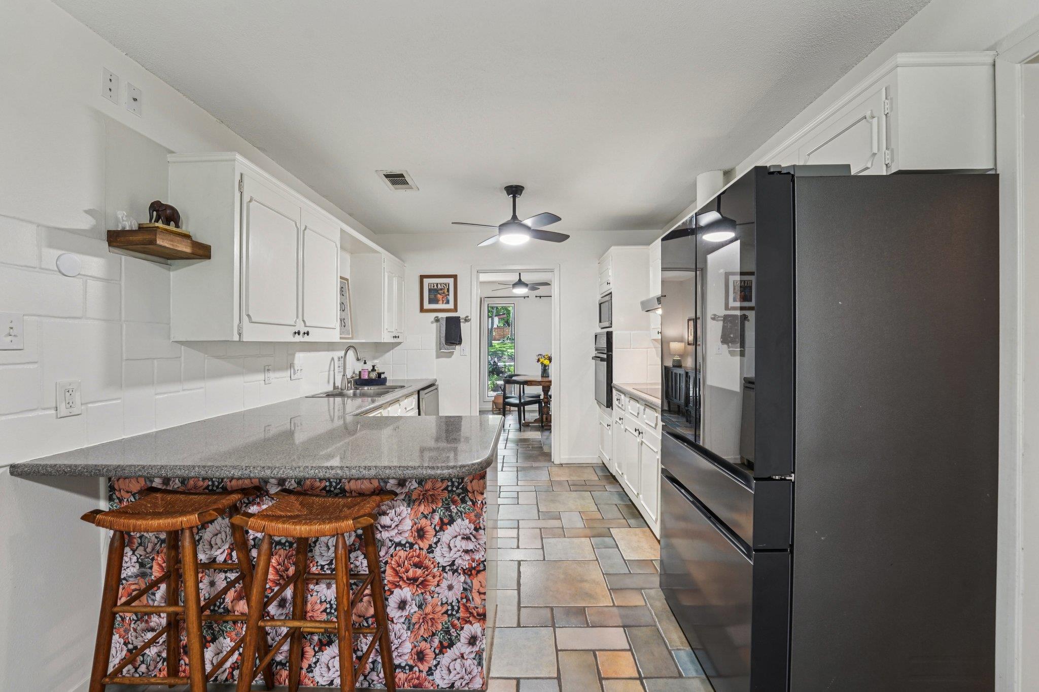 9503 Castlewood Dr, Austin, TX 78748