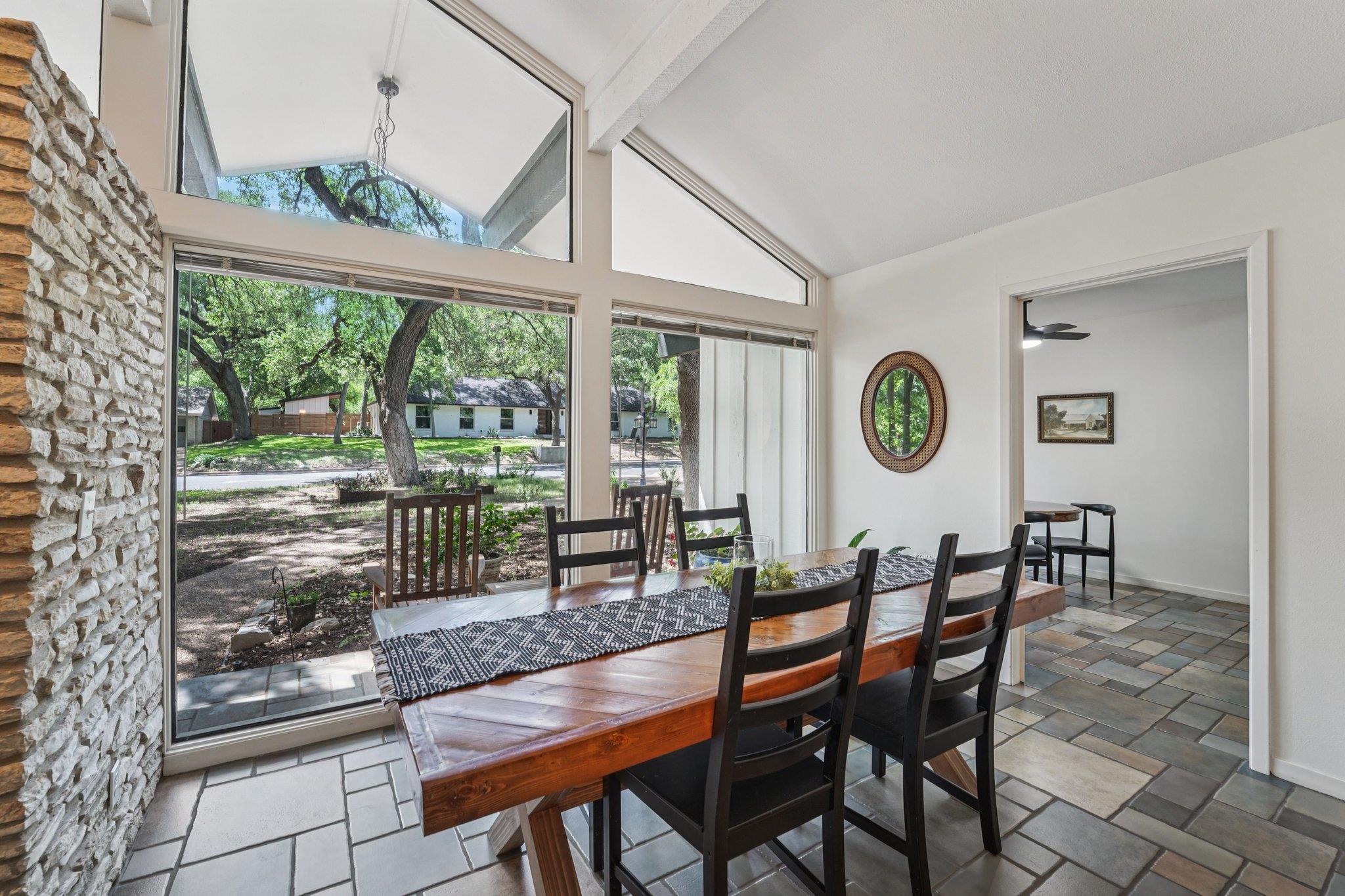 9503 Castlewood Dr, Austin, TX 78748