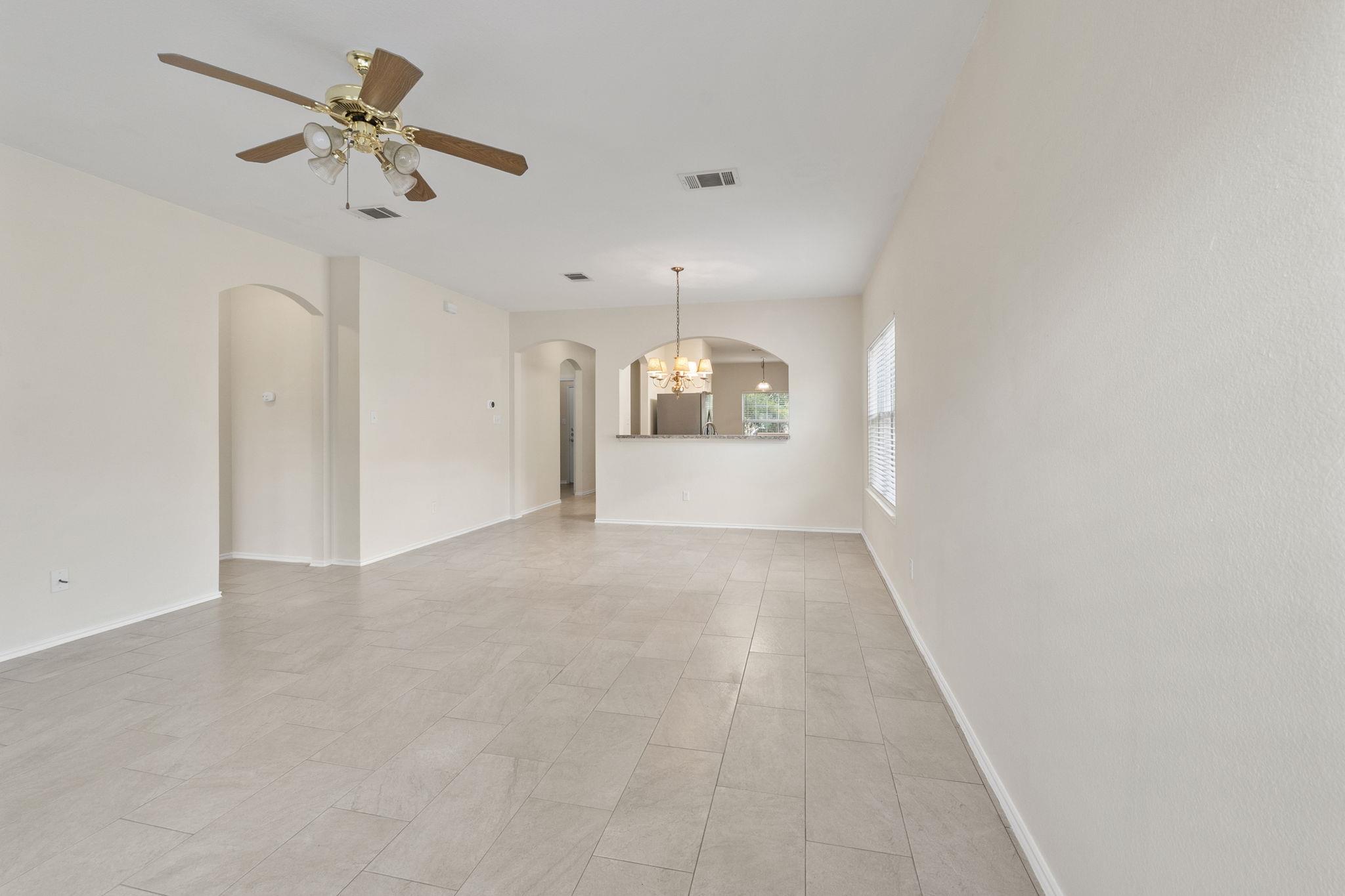 802 North Creek Blvd, Leander, TX 78641