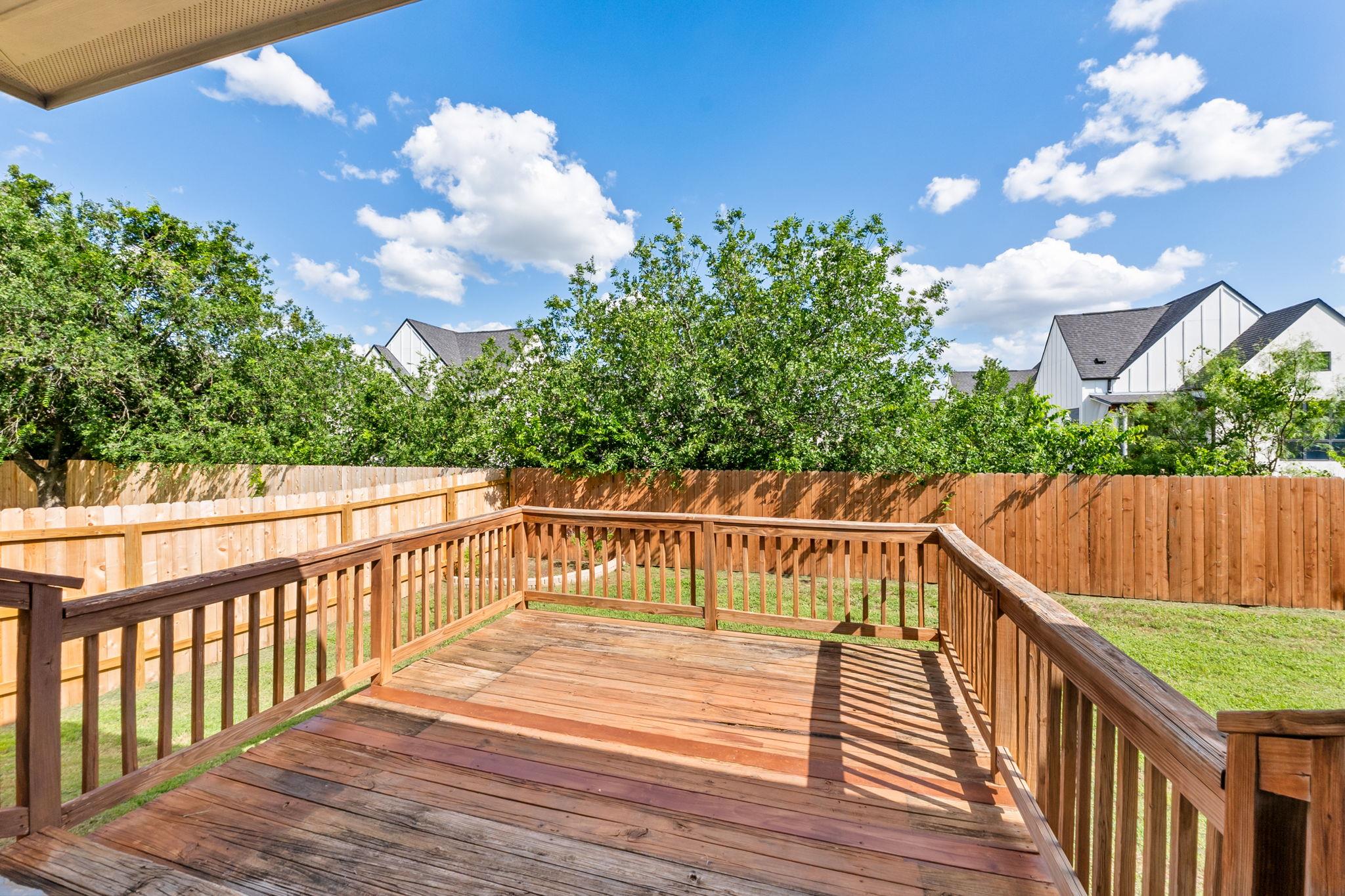 802 North Creek Blvd, Leander, TX 78641