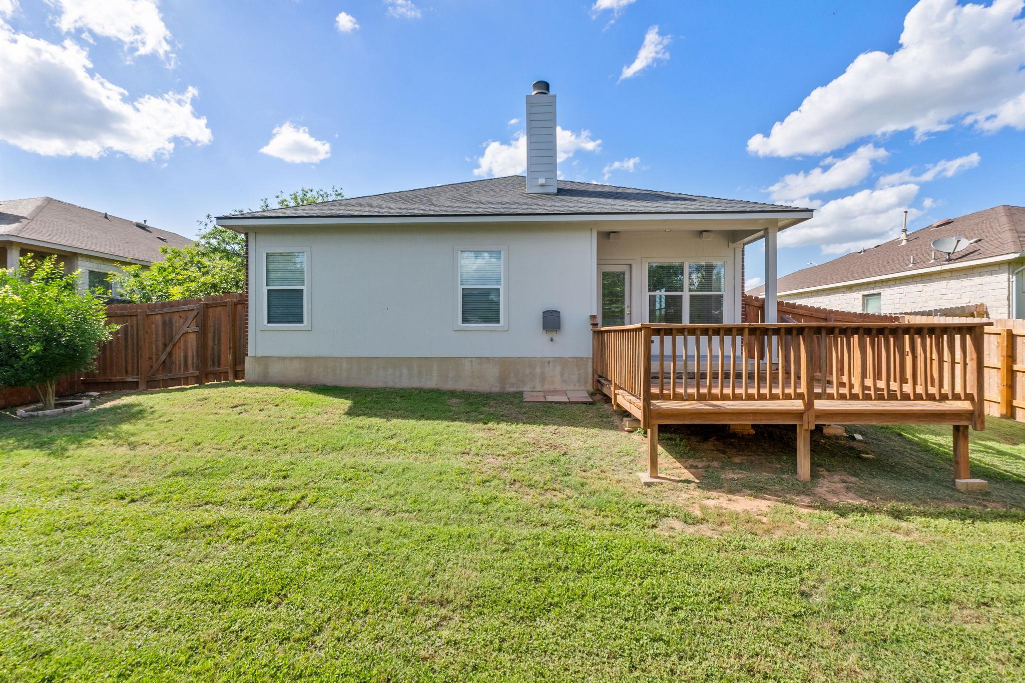 802 North Creek Blvd, Leander, TX 78641