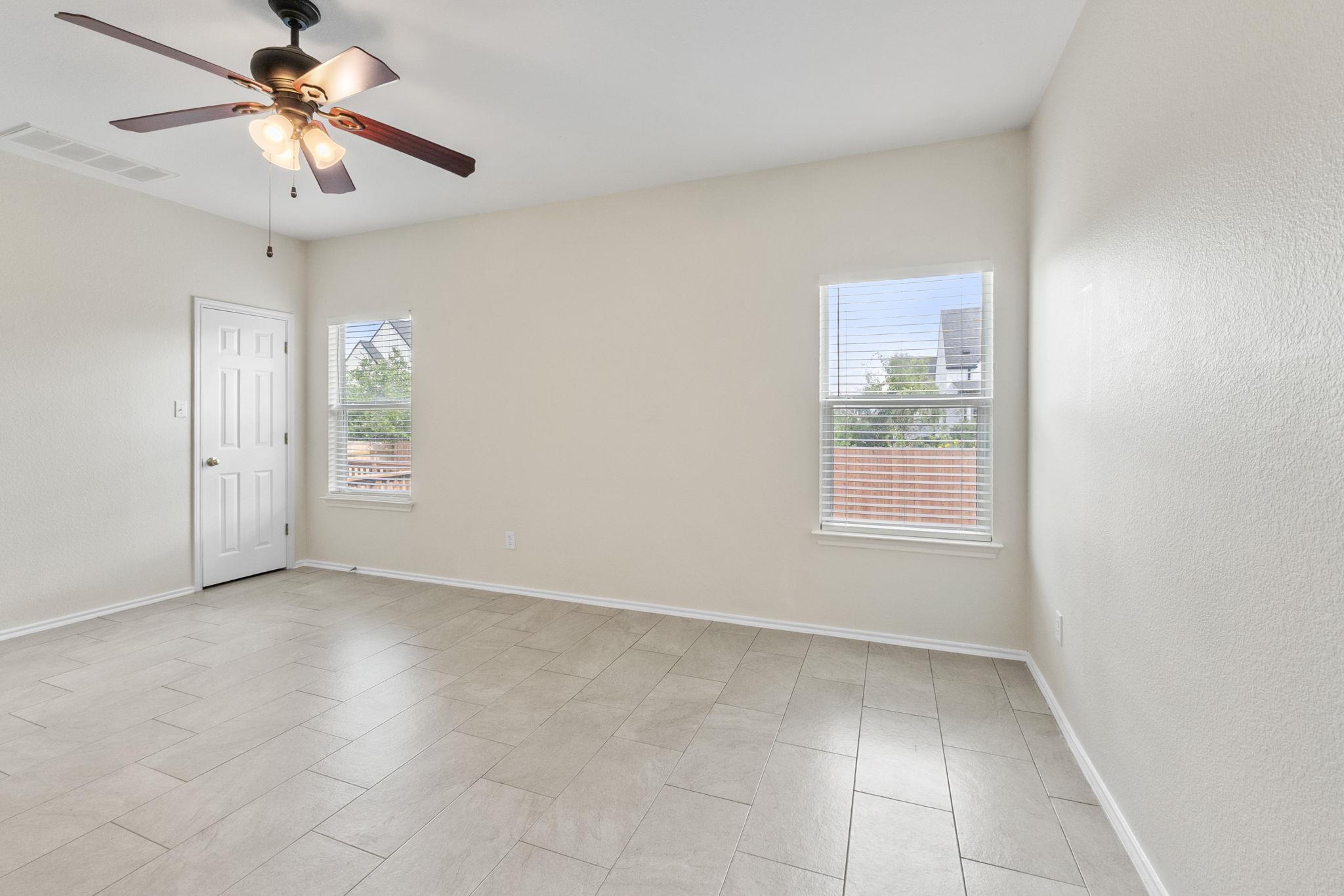 802 North Creek Blvd, Leander, TX 78641