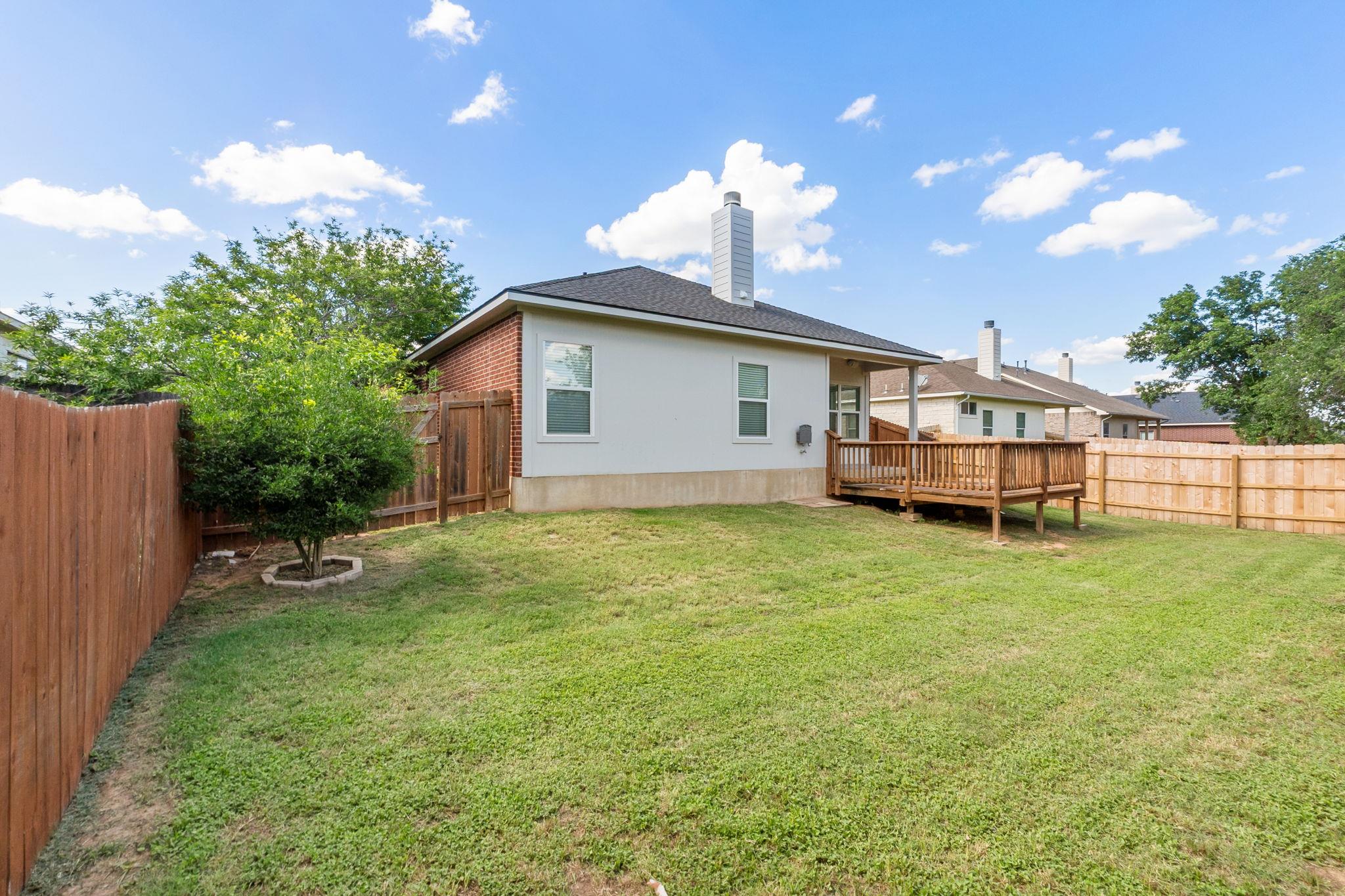 802 North Creek Blvd, Leander, TX 78641
