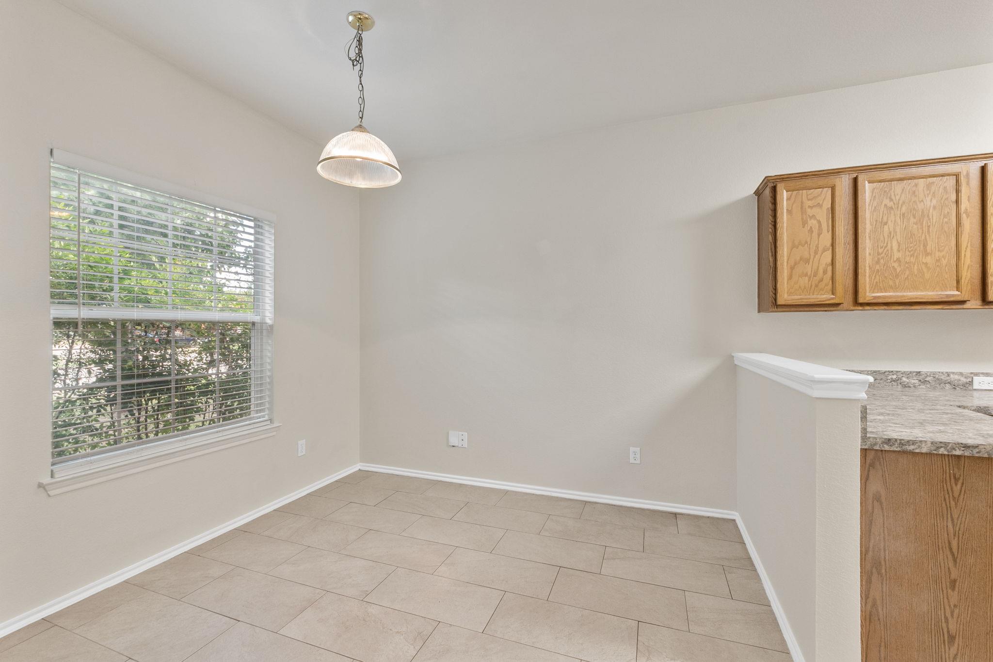 802 North Creek Blvd, Leander, TX 78641