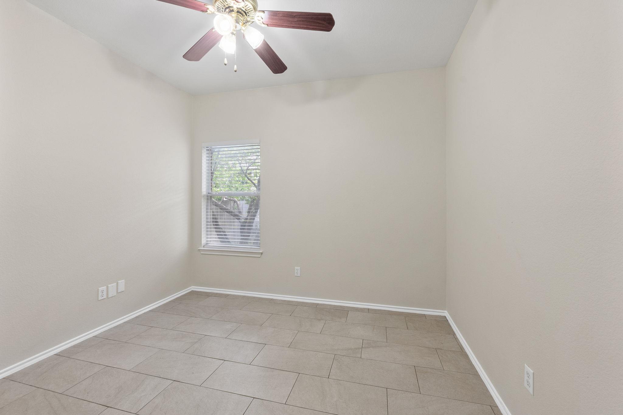 802 North Creek Blvd, Leander, TX 78641