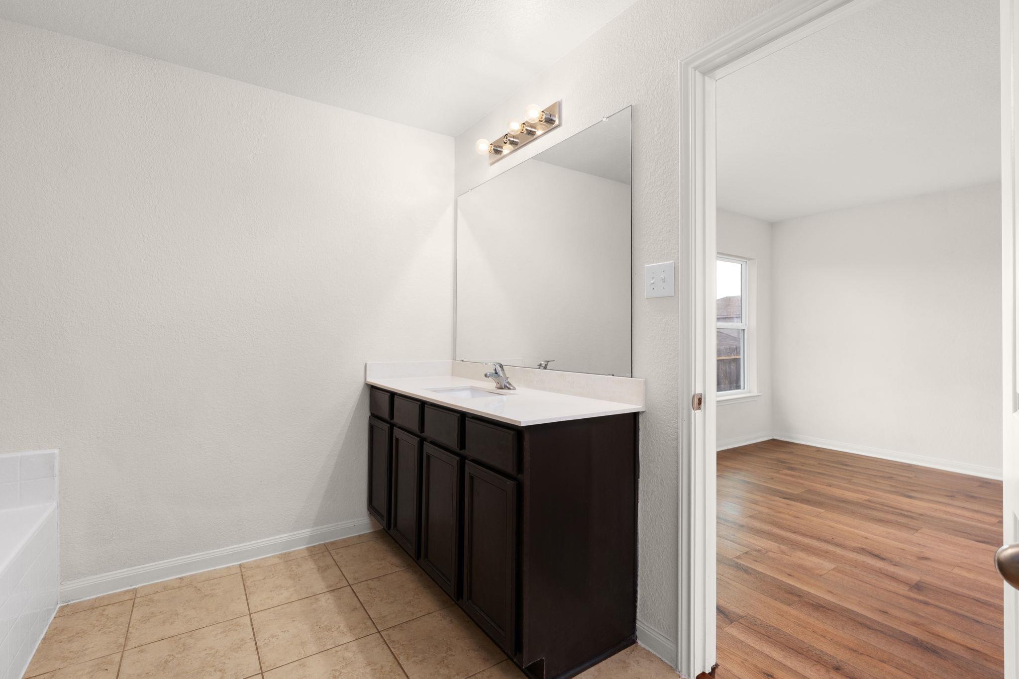 13424 Harry S Truman Dr, Manor, TX 78653