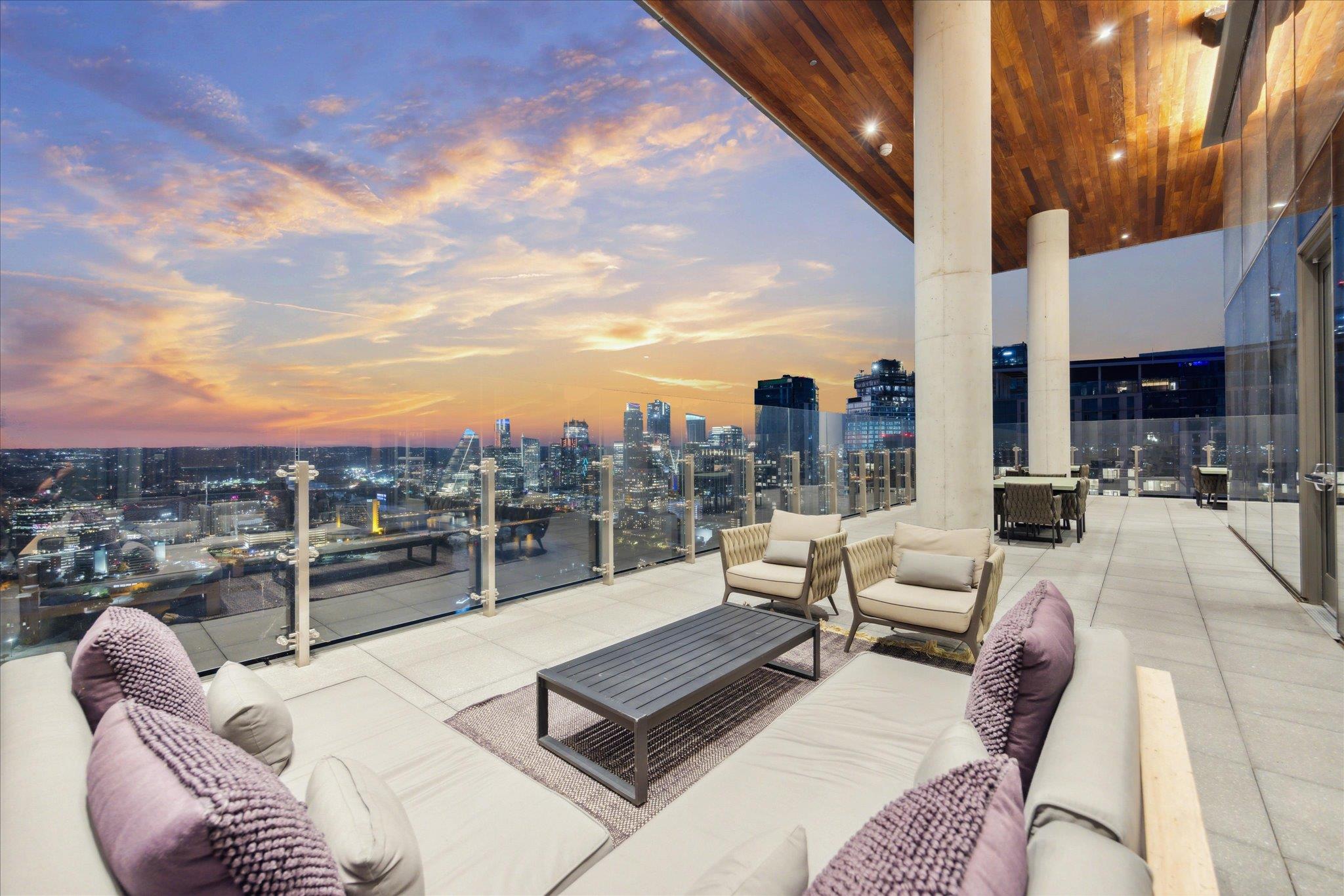 44 East Ave # 1607, Austin, TX 78701