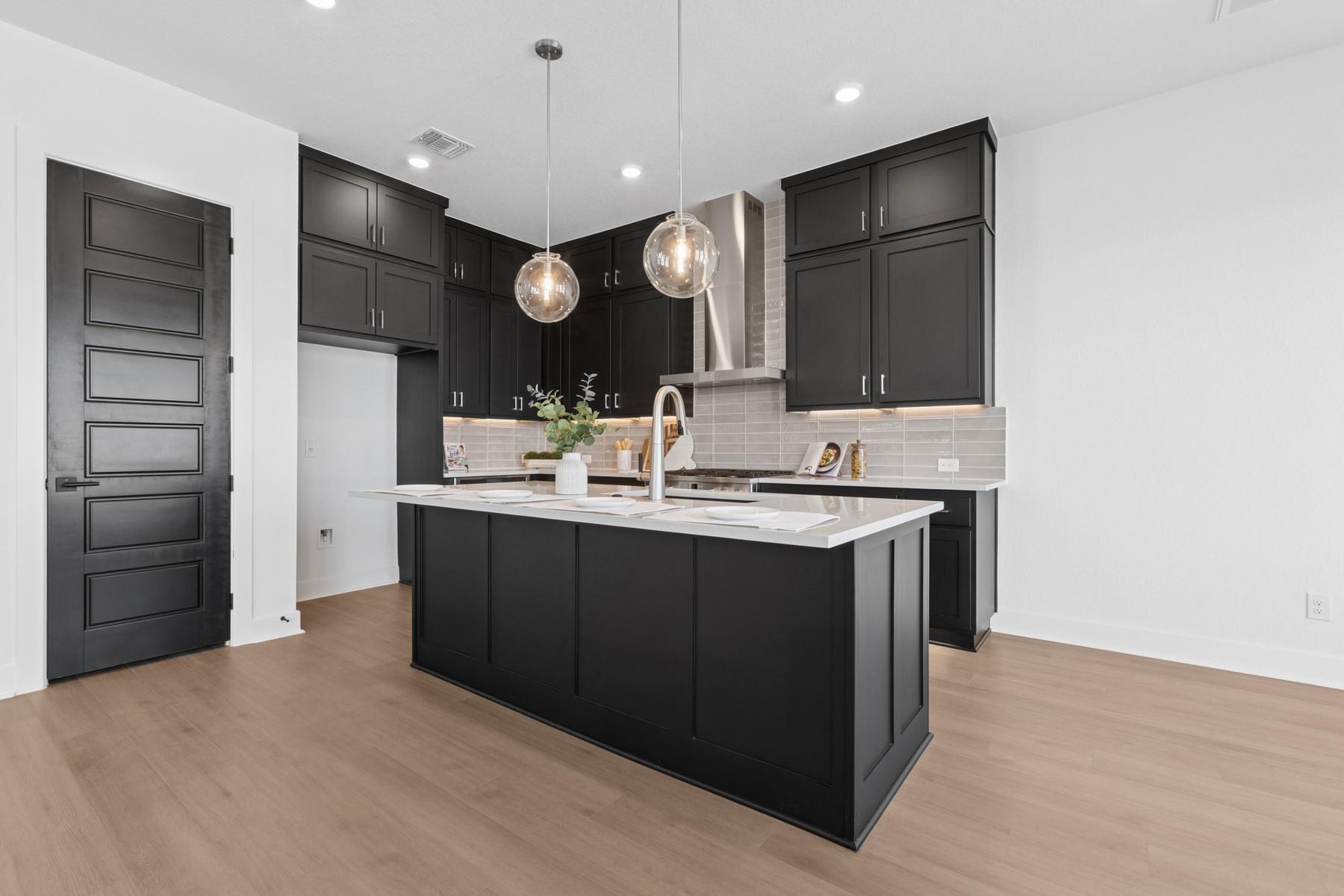 16 Maybury Way, Lakeway, TX 78738