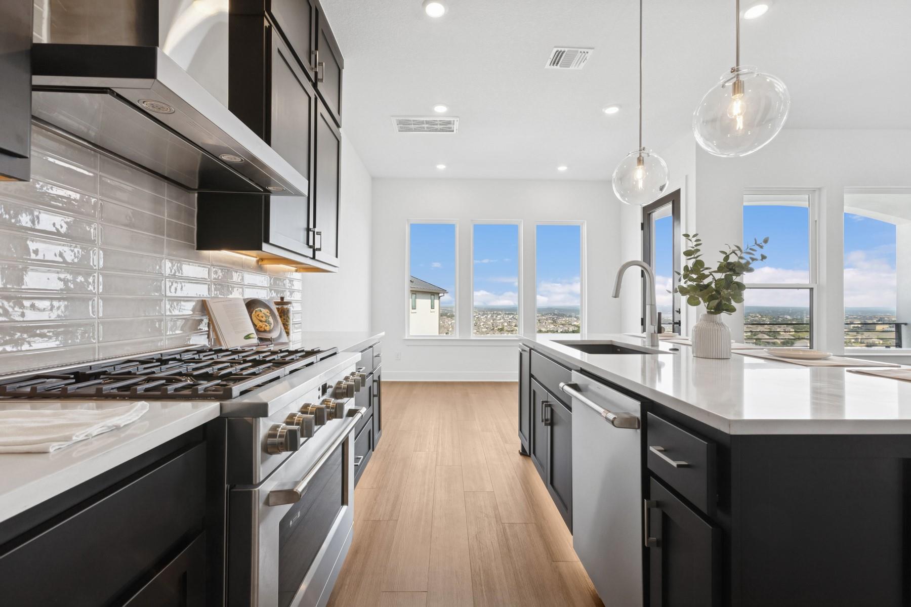 16 Maybury Way, Lakeway, TX 78738