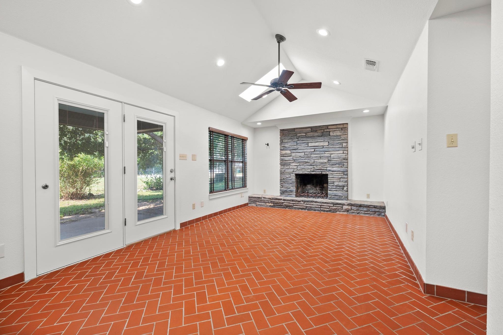 1601 West Ln # A, Austin, TX 78732