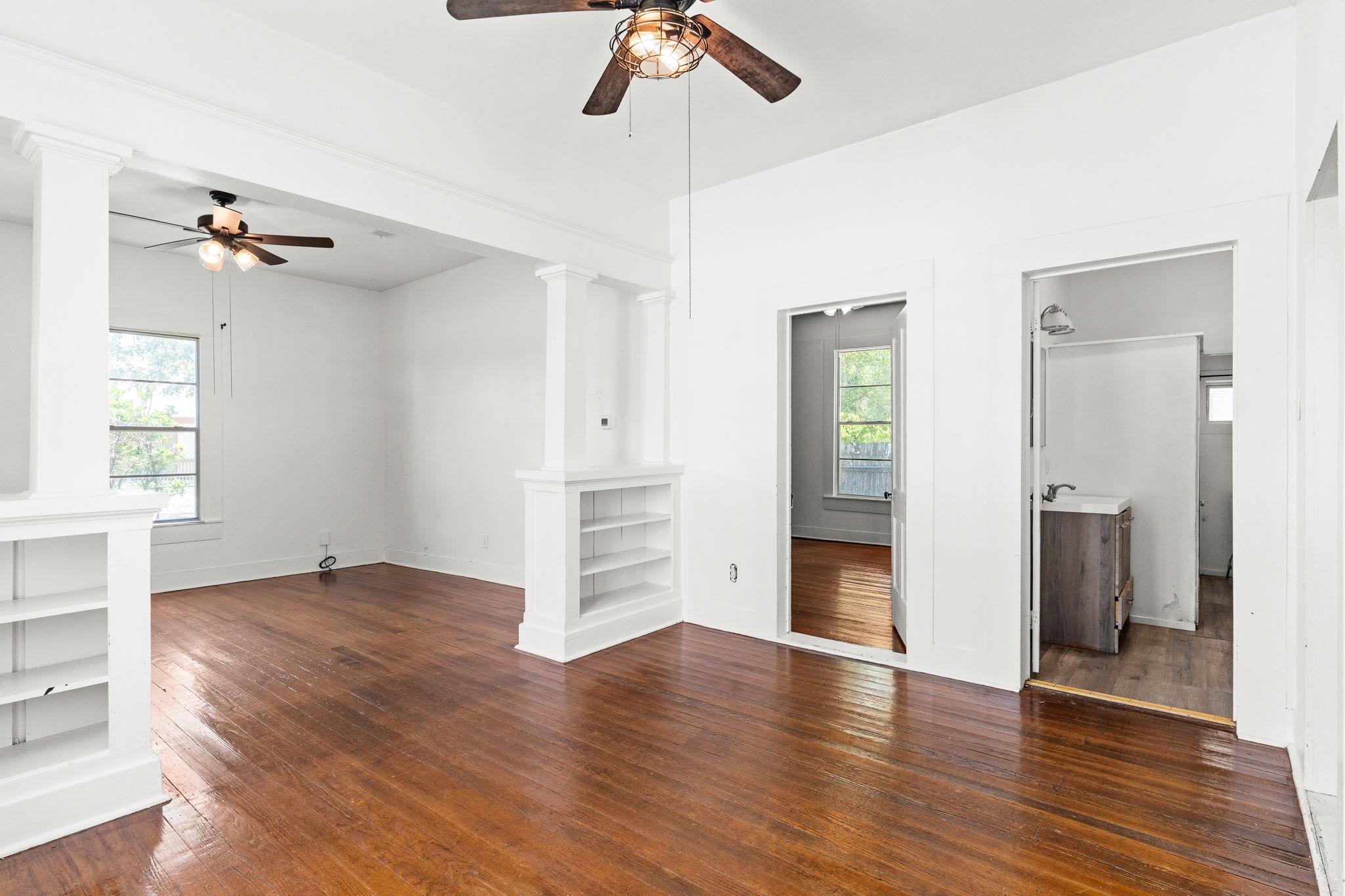 102 S Western Ave, Lampasas, TX 76550