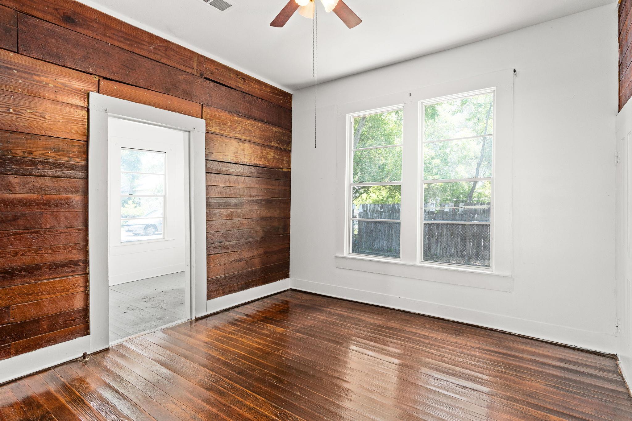 102 S Western Ave, Lampasas, TX 76550