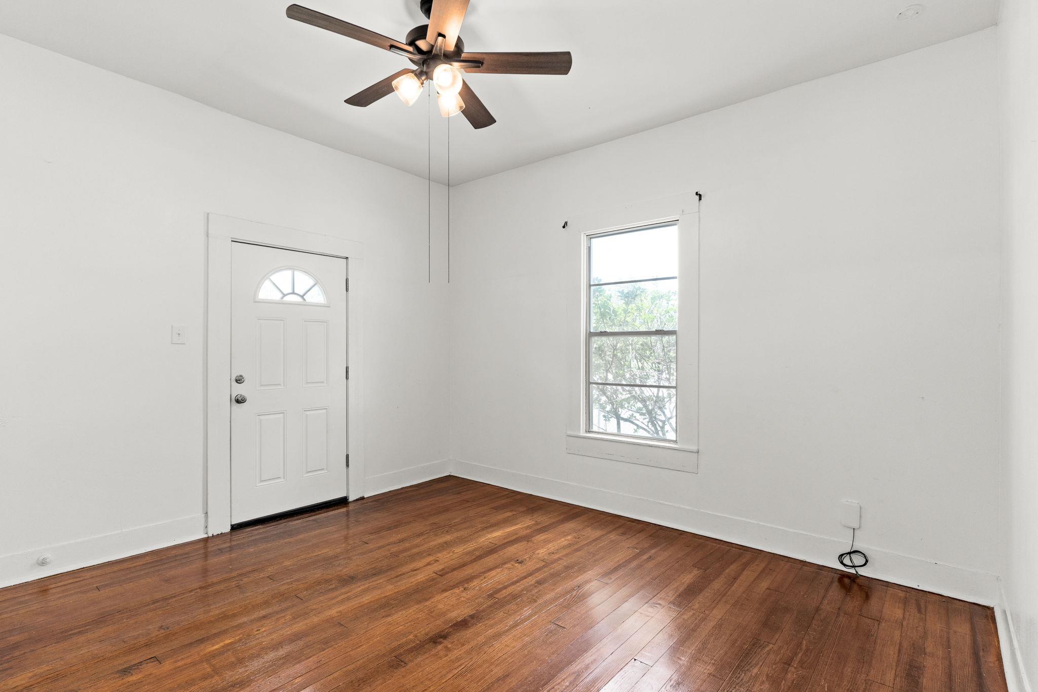 102 S Western Ave, Lampasas, TX 76550