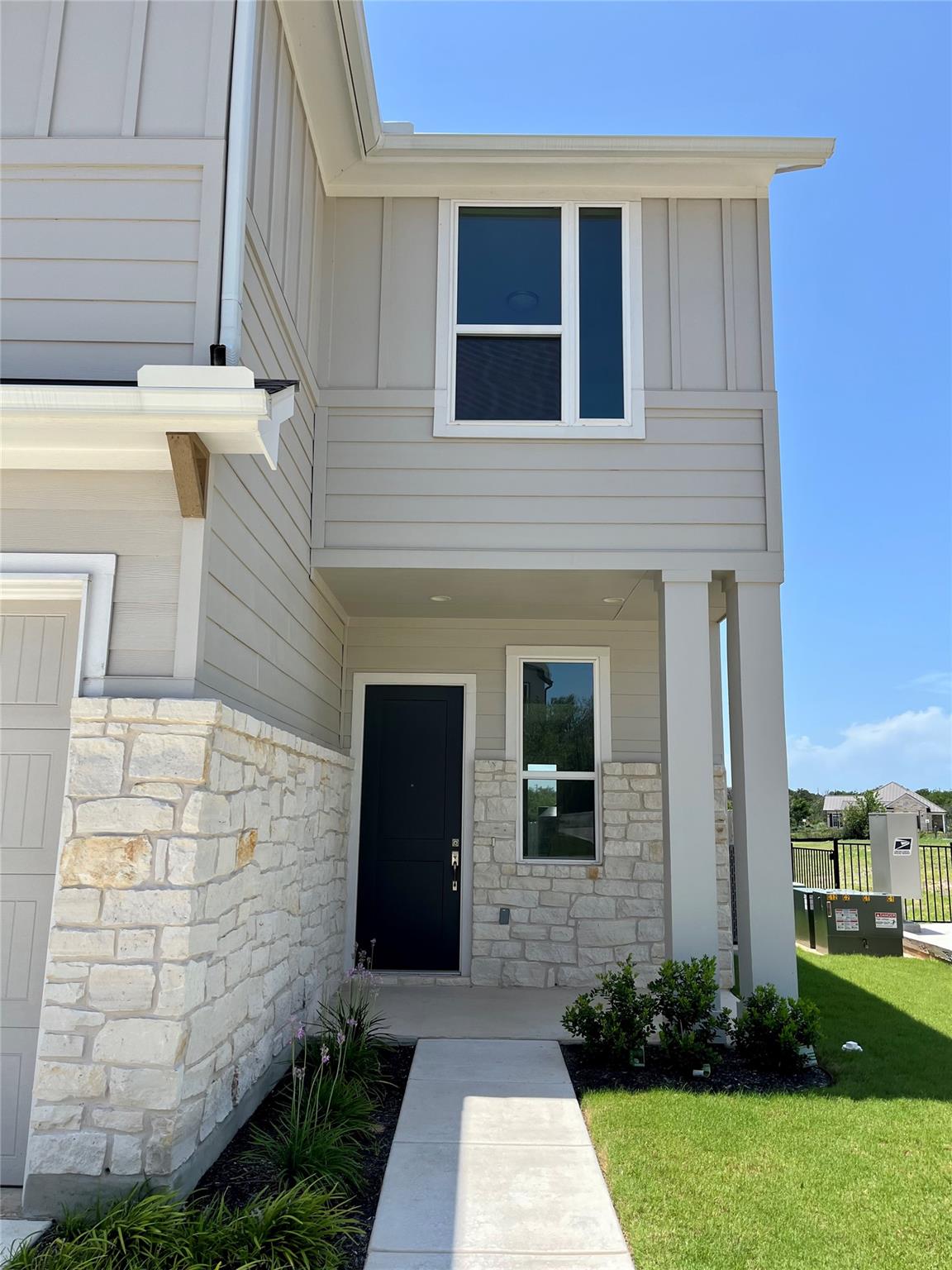 320 Creek Rd # 105, Dripping Springs, TX 78620