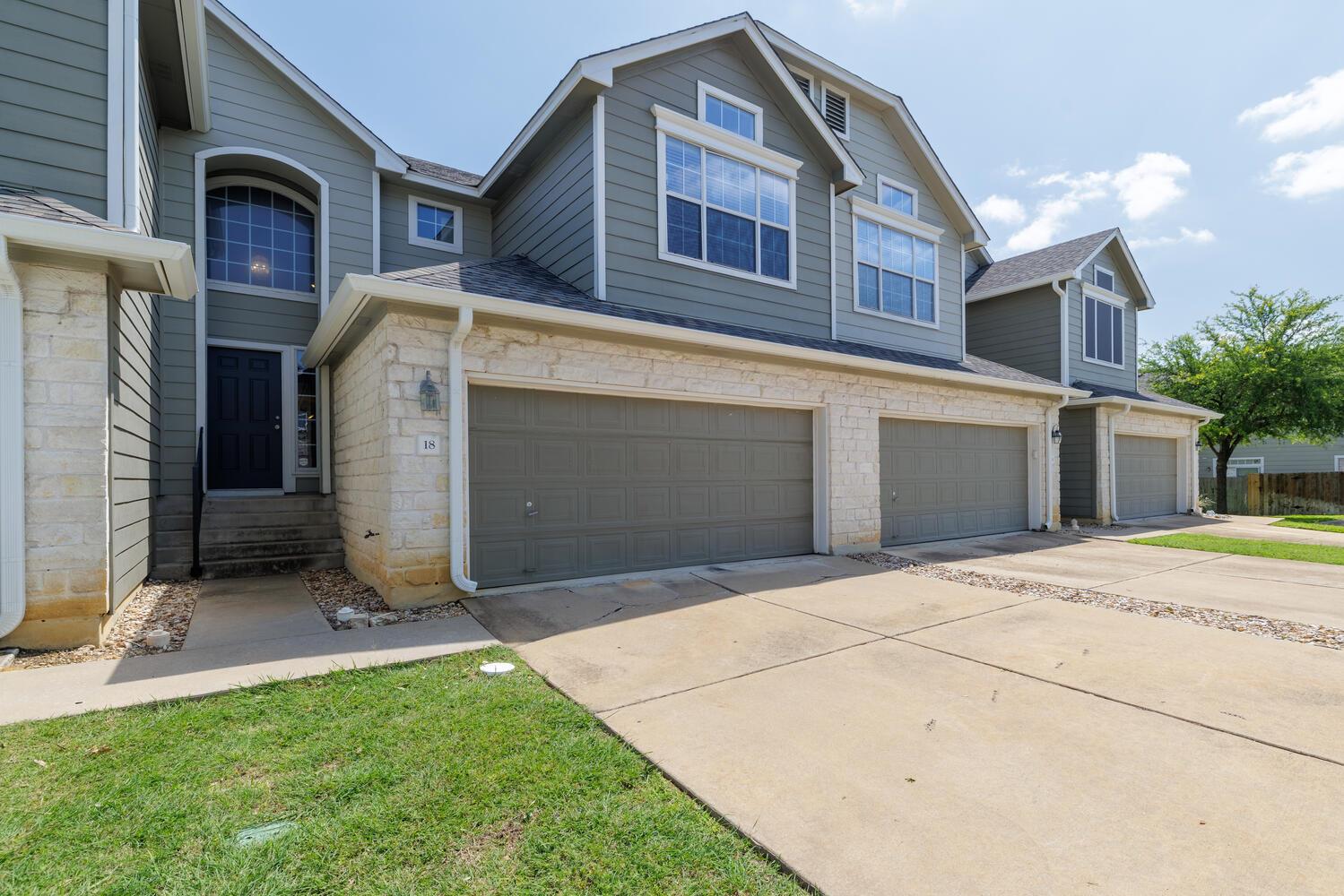 2632 Century Park Blvd # 18, Austin, TX 78727
