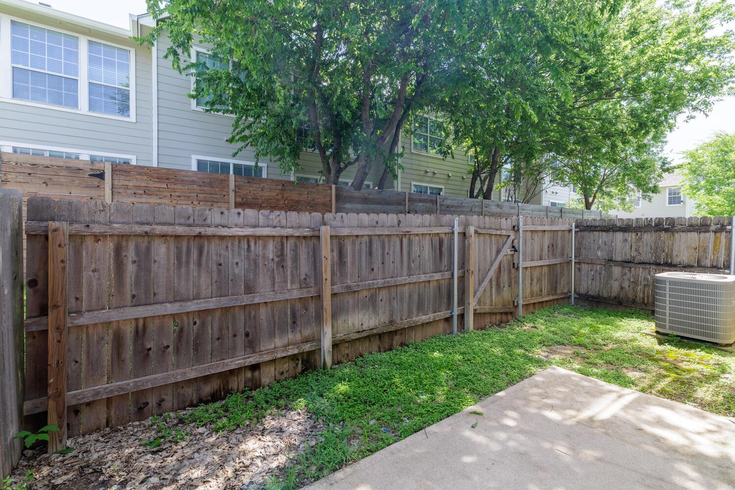 2632 Century Park Blvd # 18, Austin, TX 78727