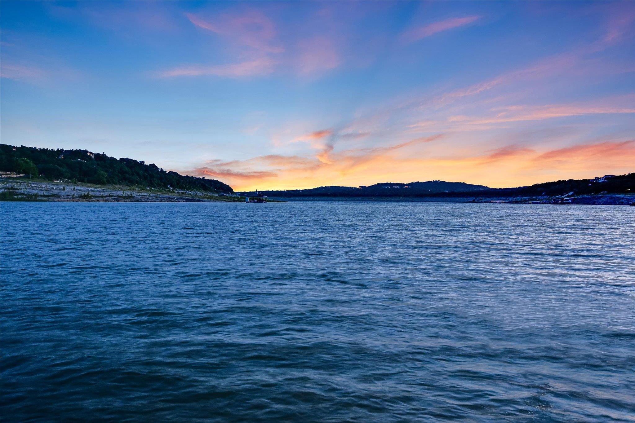 17120 Northlake Hills Dr, Jonestown, TX 78645