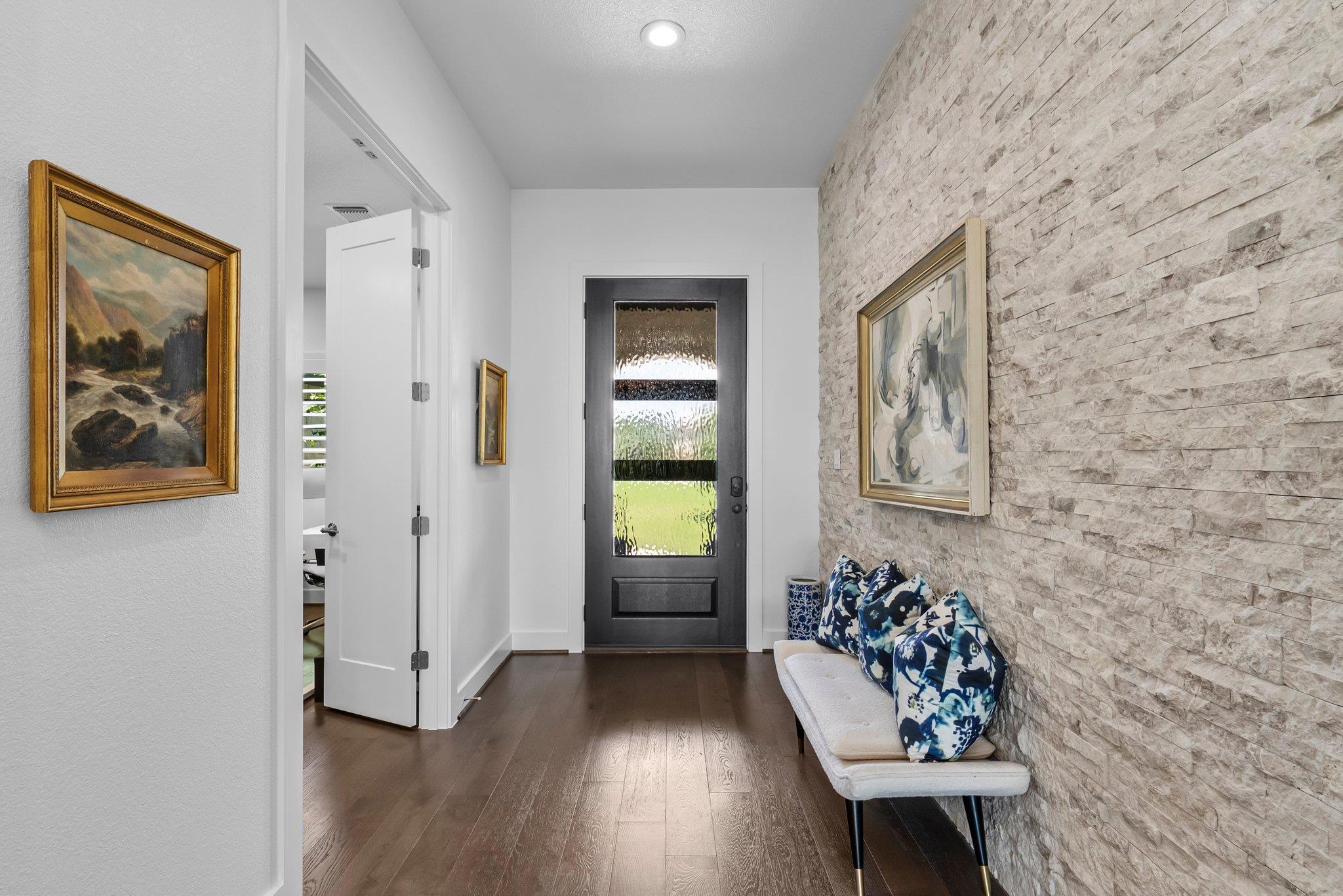 203 Black Stone Cv, Driftwood, TX 78619