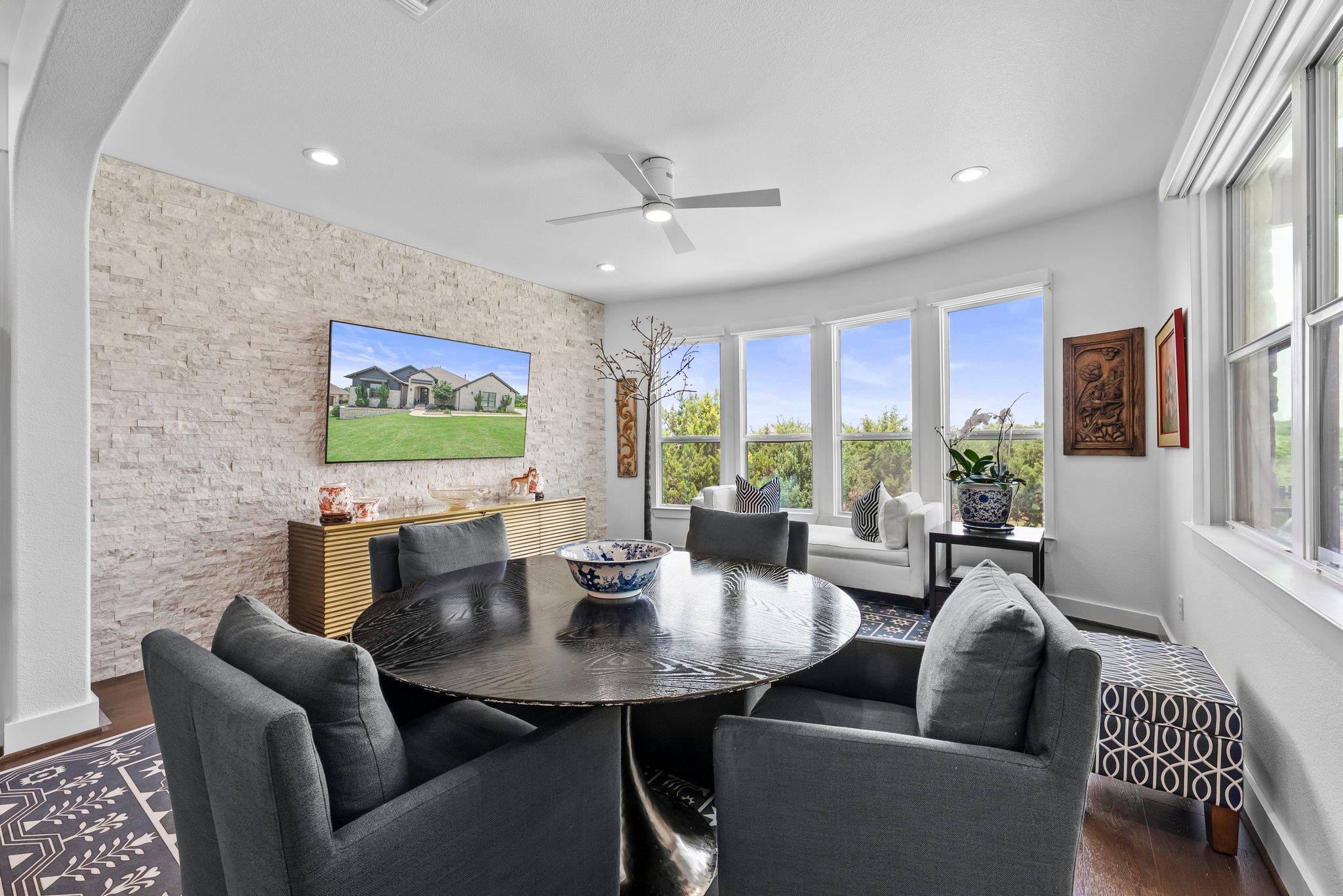 203 Black Stone Cv, Driftwood, TX 78619