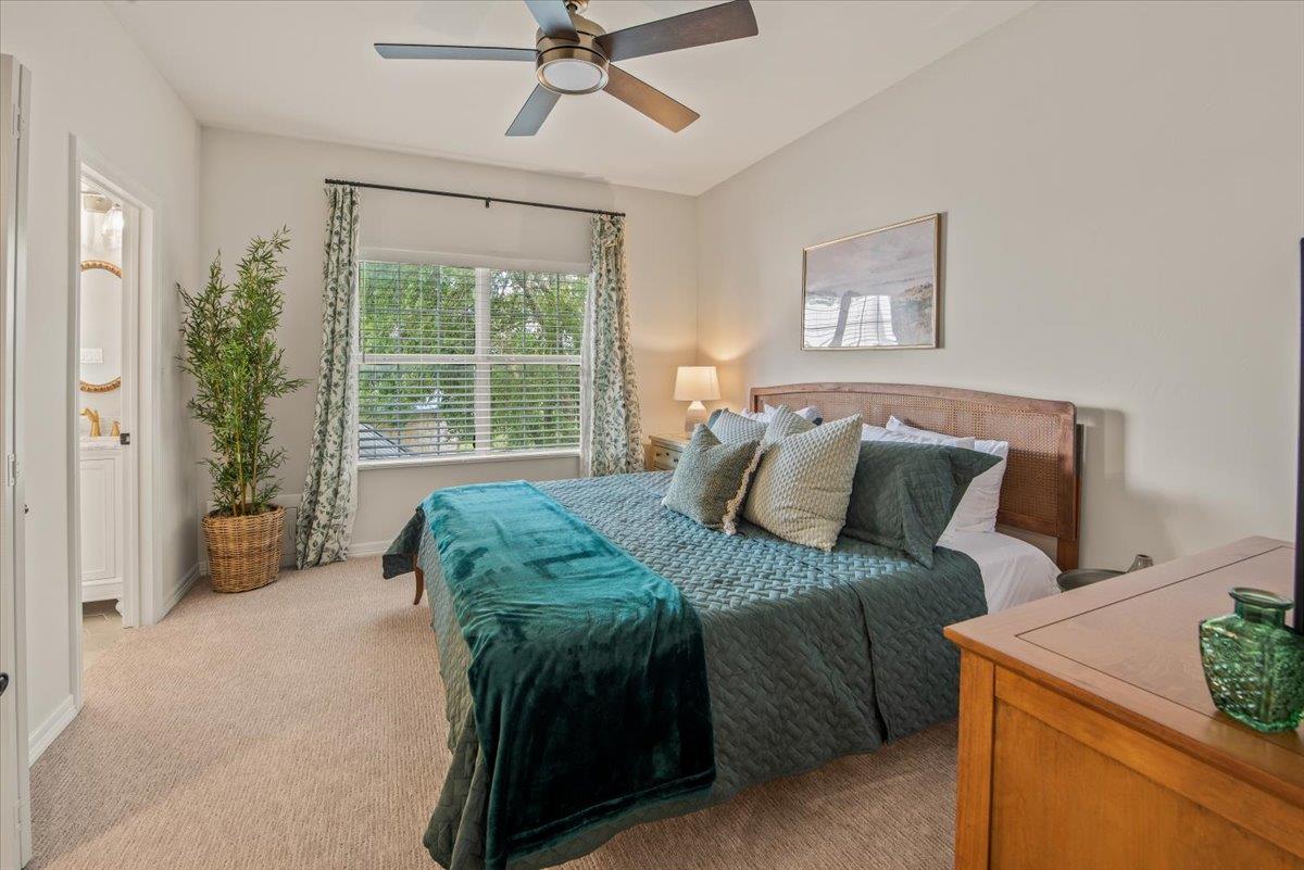 1660 W McCarty Ln, San Marcos, TX 78666