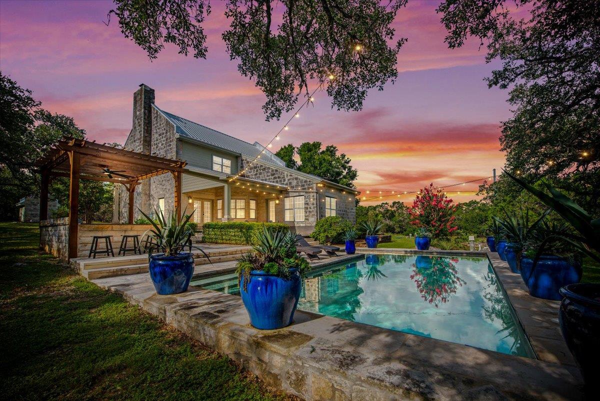 1660 W McCarty Ln, San Marcos, TX 78666