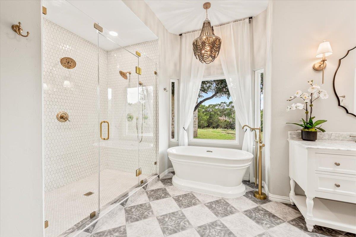 1660 W McCarty Ln, San Marcos, TX 78666