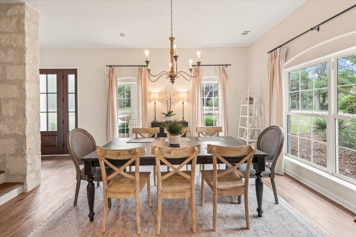 1660 W McCarty Ln, San Marcos, TX 78666