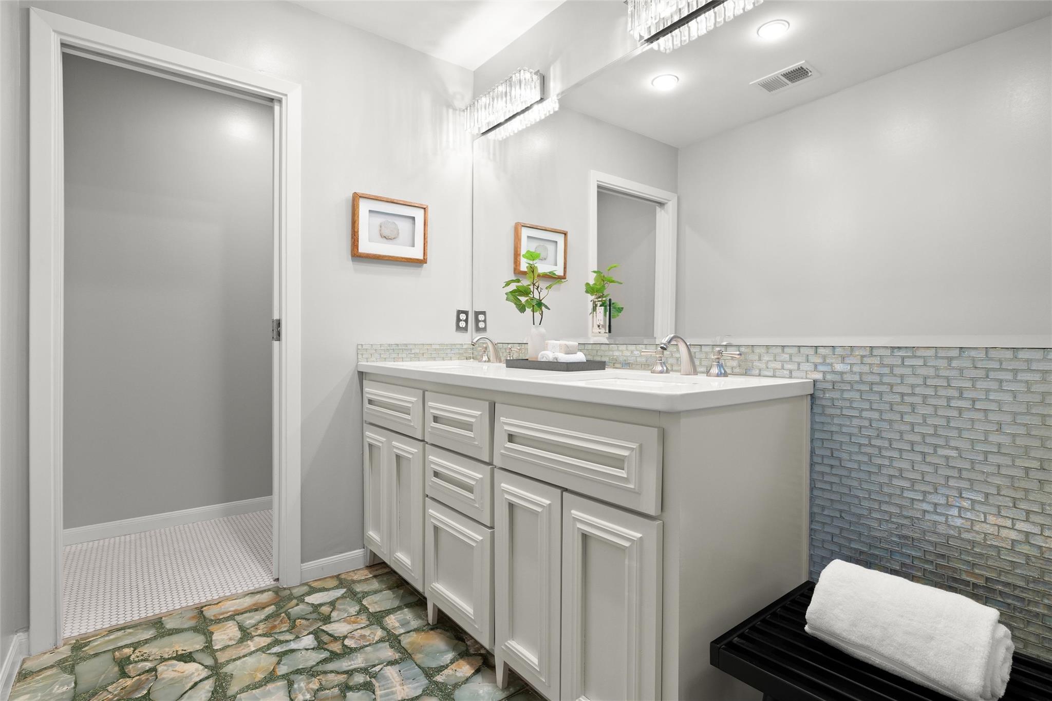 4014 Greenhill Pl, Austin, TX 78759