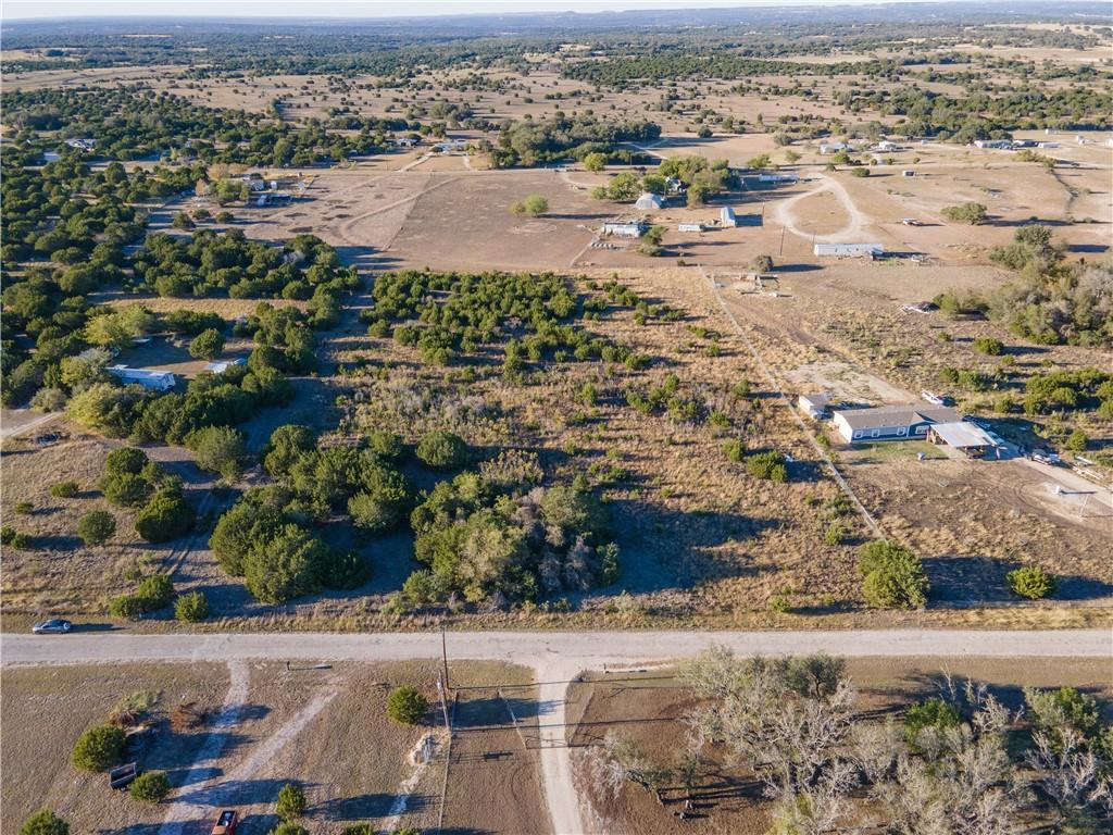 407 Avila Ln, Briggs, TX 78608