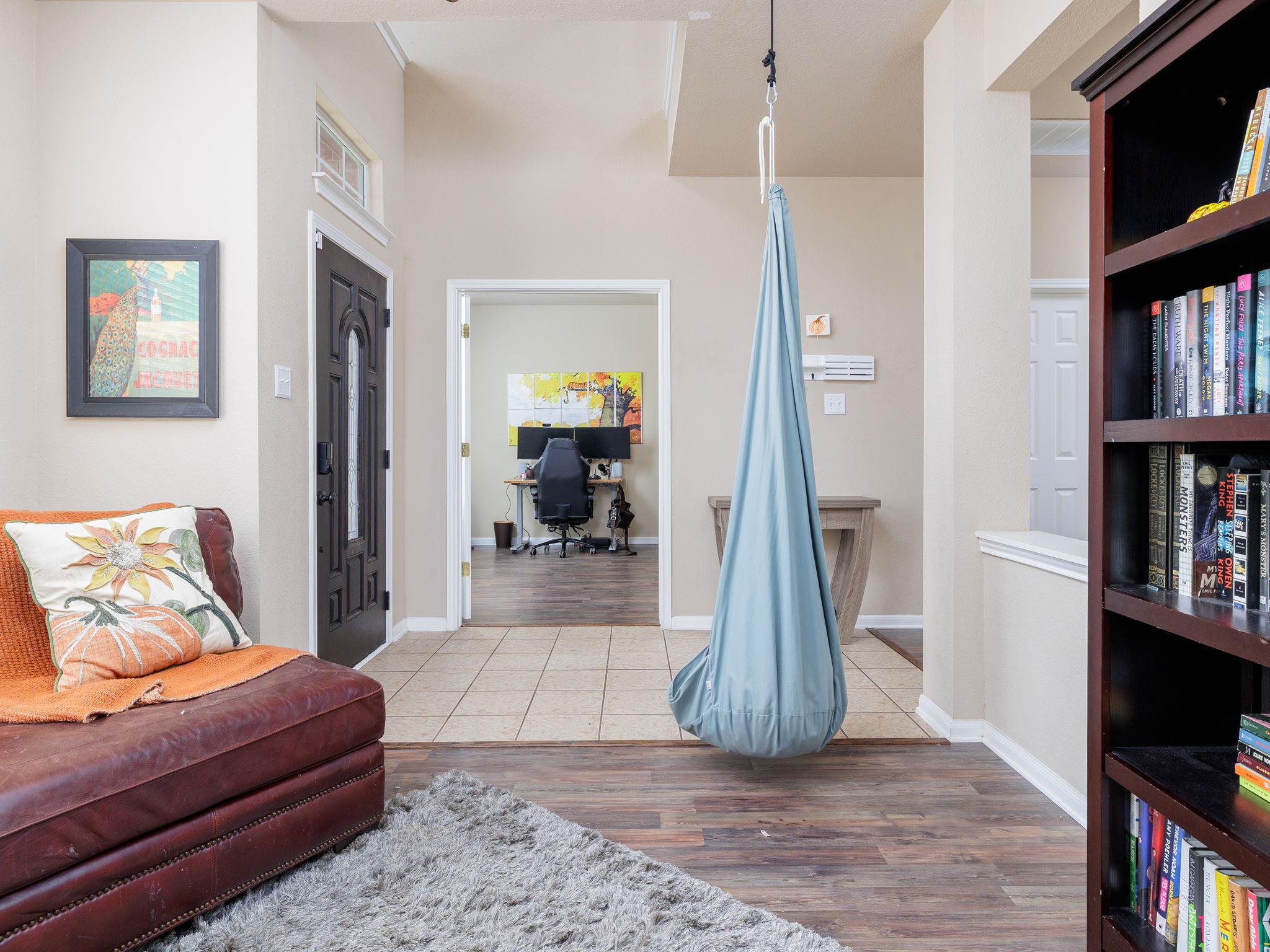 2407 Silver Spur Ln, Leander, TX 78641