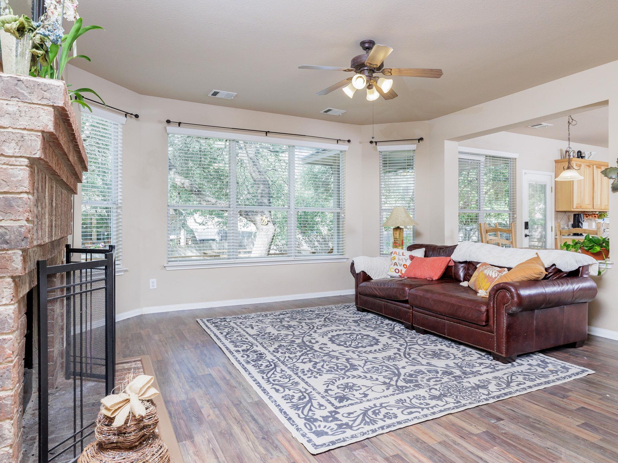 2407 Silver Spur Ln, Leander, TX 78641