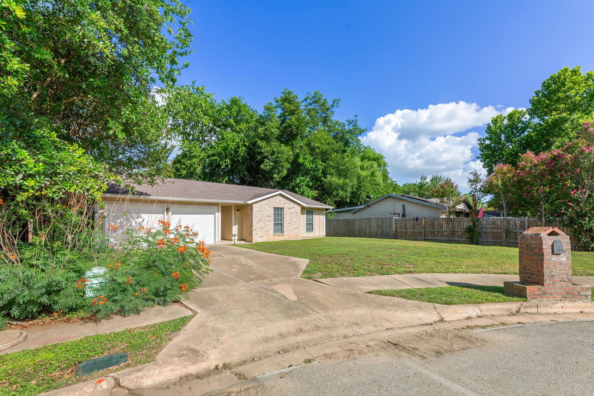2106 Ponciana Loop, Austin, TX 78744