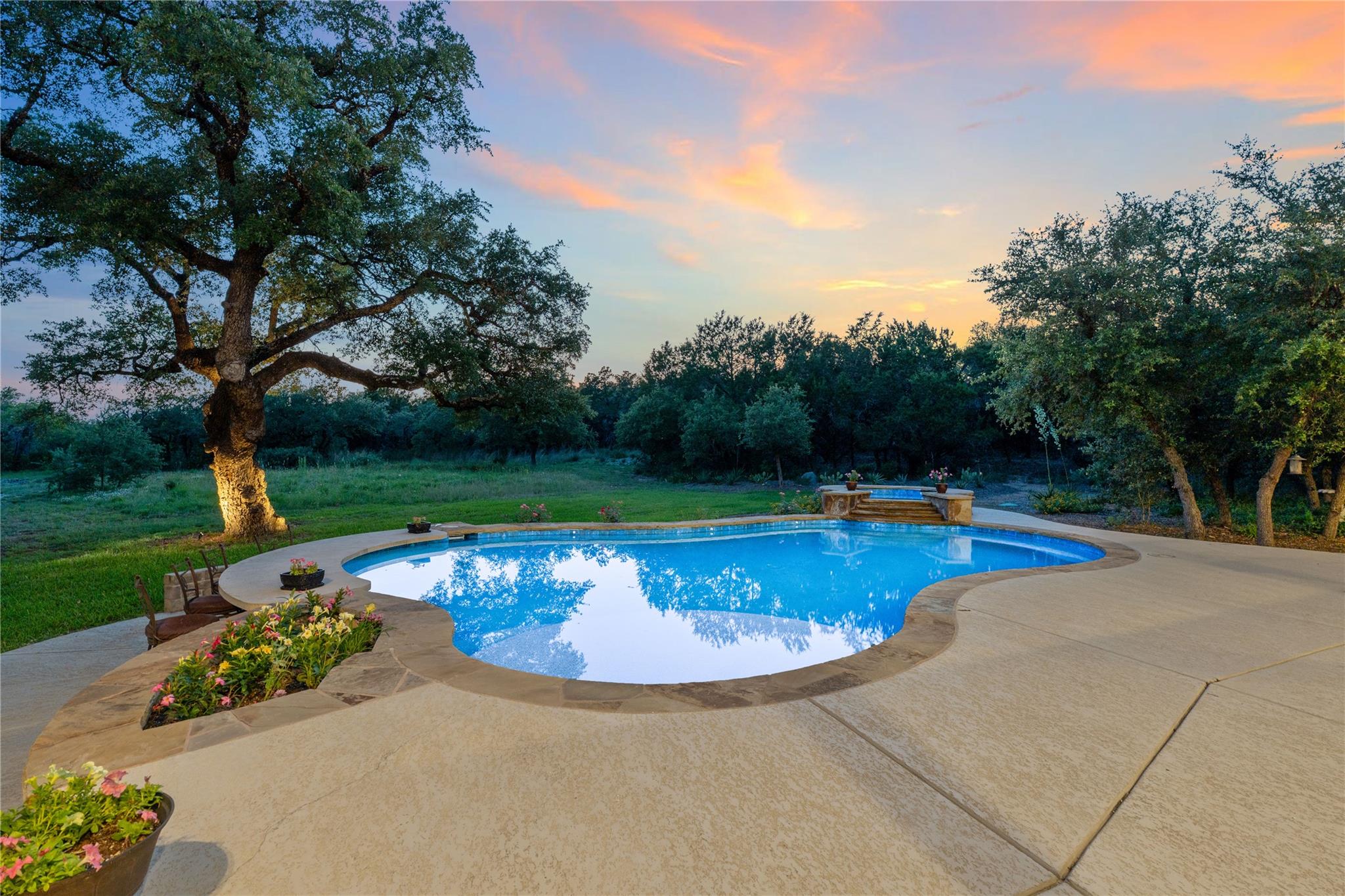 16016 Palomino Ranch Dr, Leander, TX 78641