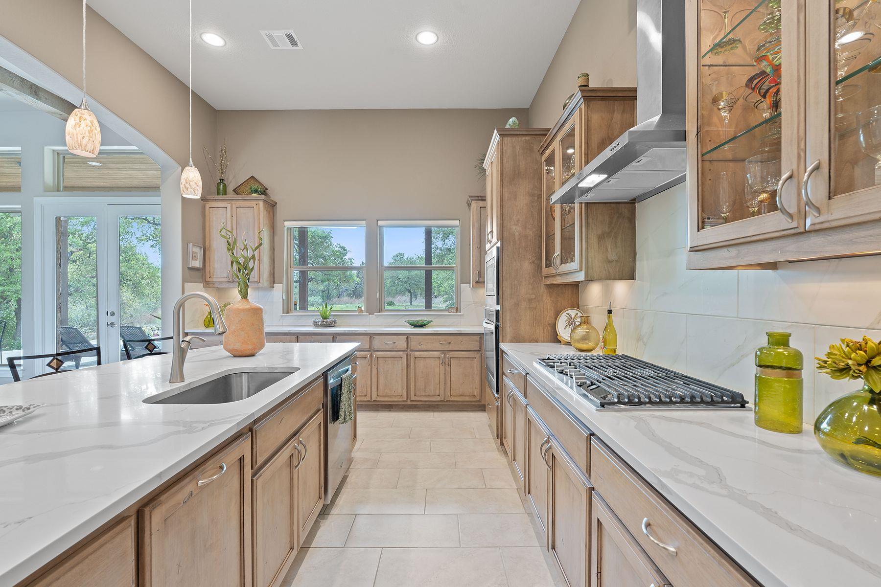 16016 Palomino Ranch Dr, Leander, TX 78641