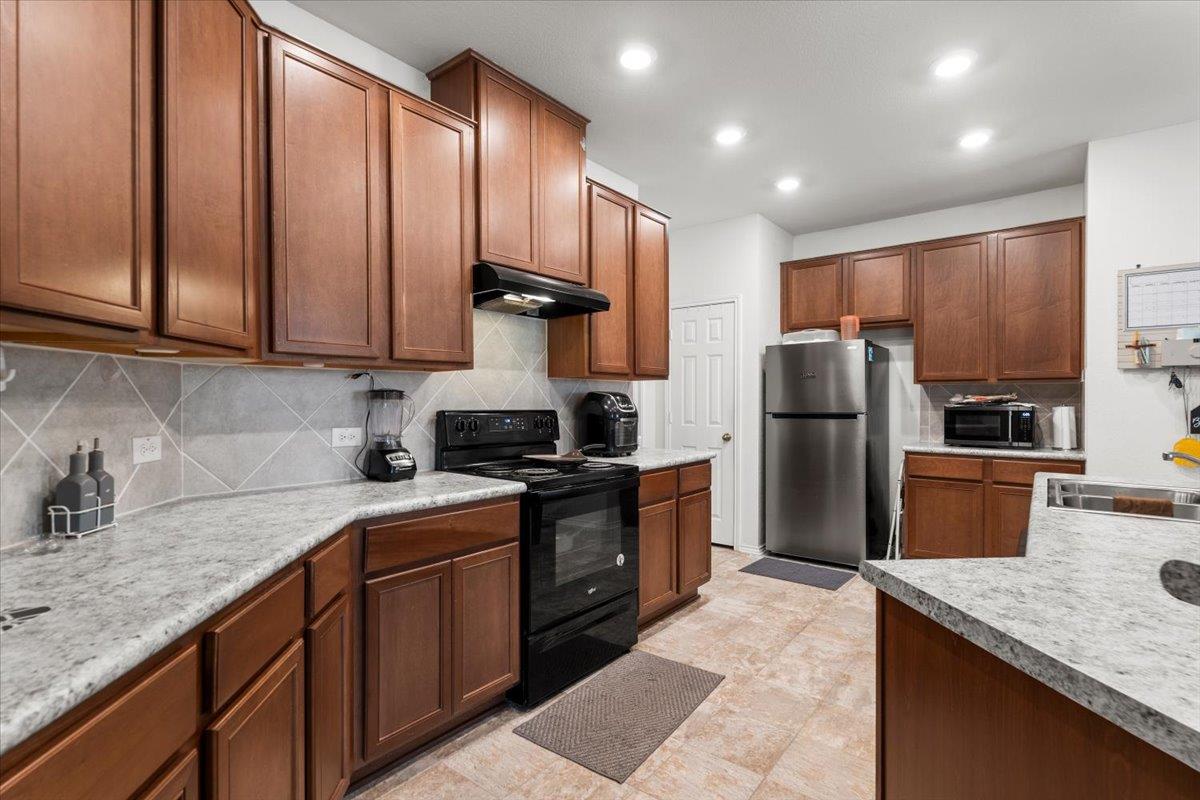 239 Crimson Ln, Kyle, TX 78640