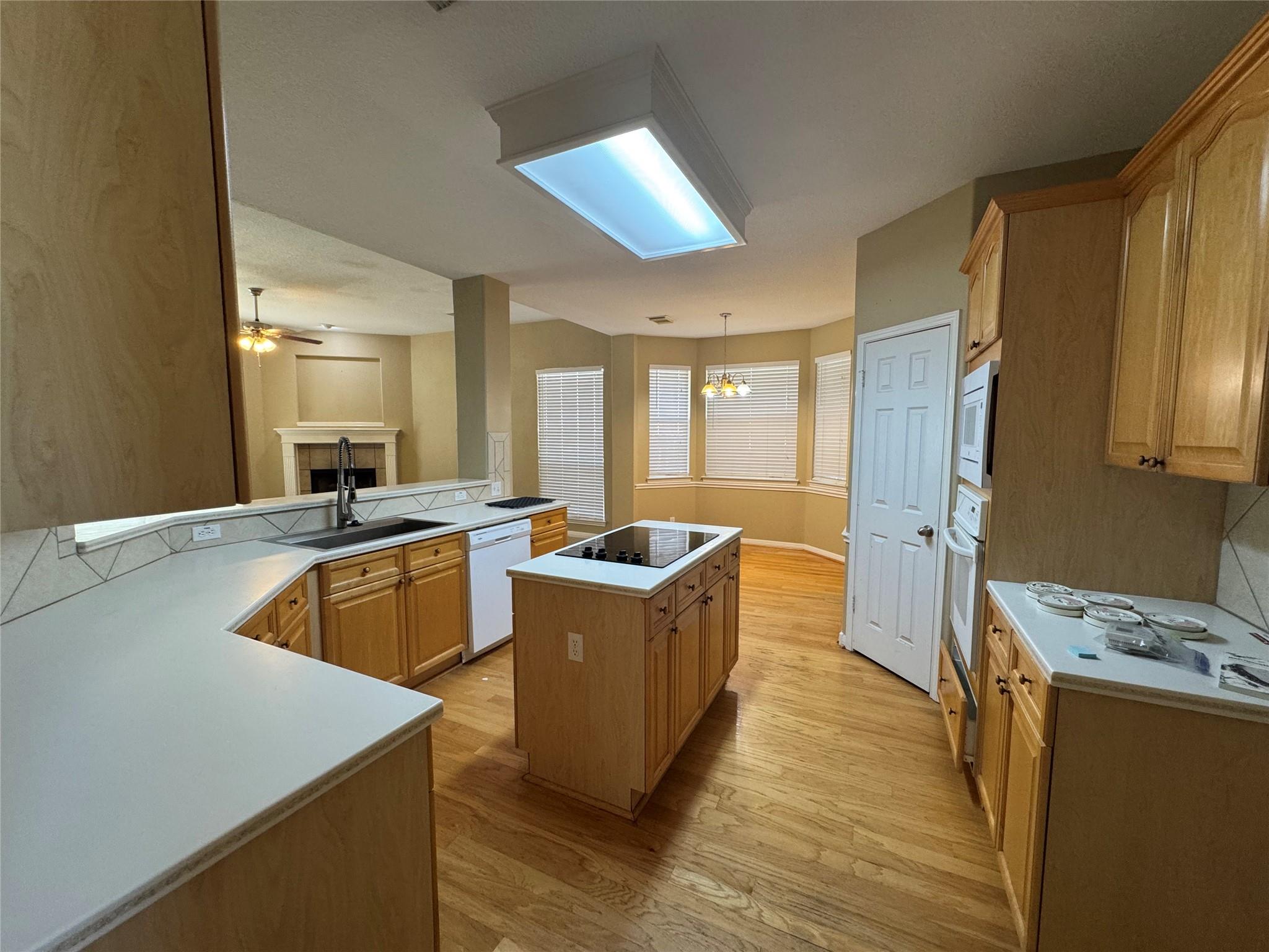 3444 Mulberry Creek Dr, Austin, TX 78732