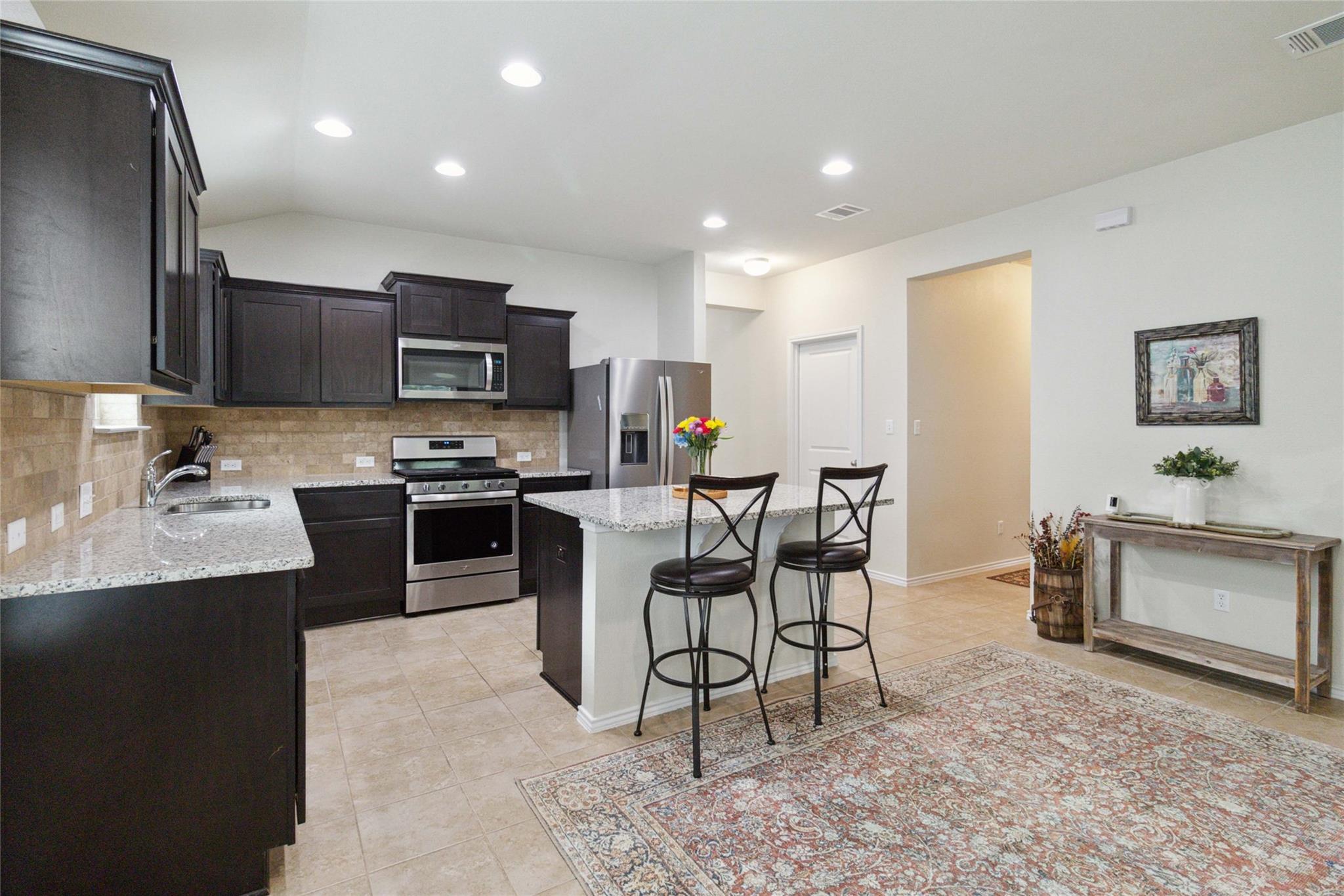 132 Sage Meadows Dr, San Marcos, TX 78666