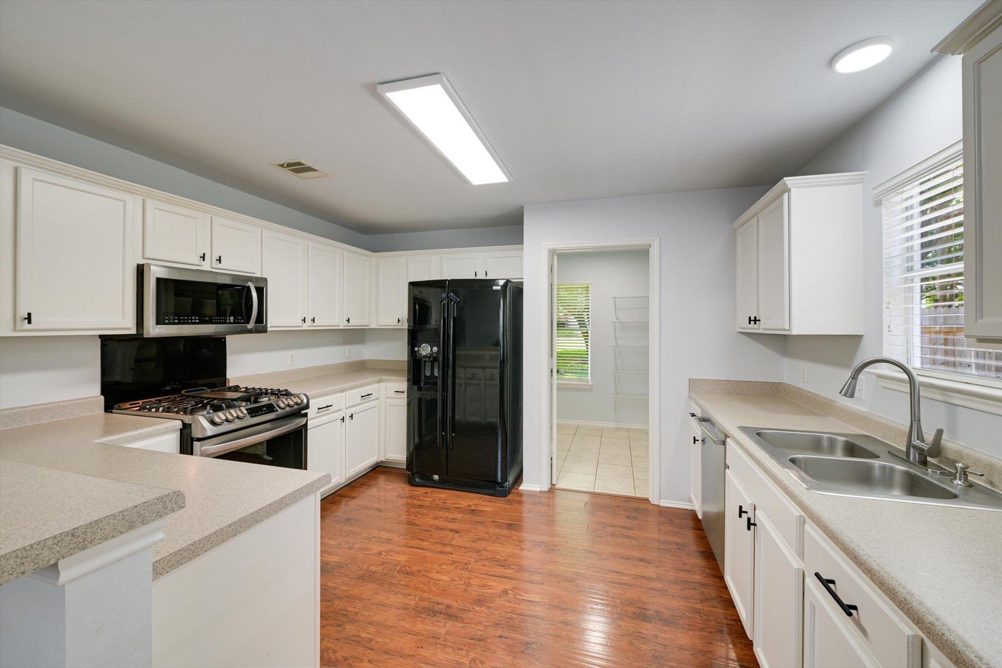 2210 Jesse Owens Dr, Austin, TX 78748